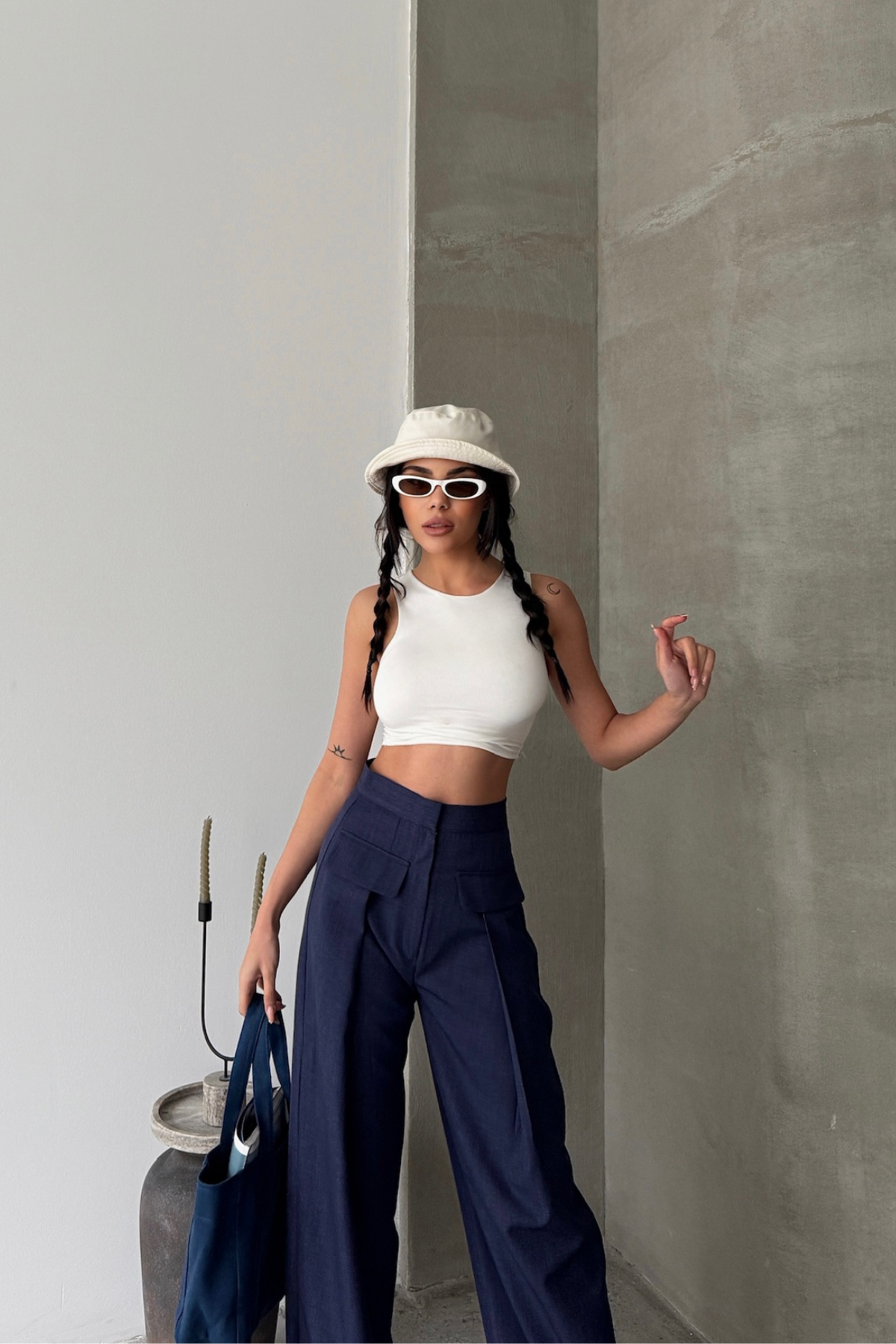 KAPALI GENİŞ PİLE CEP KAPAK DETAYLI PANTOLON - Lacivert