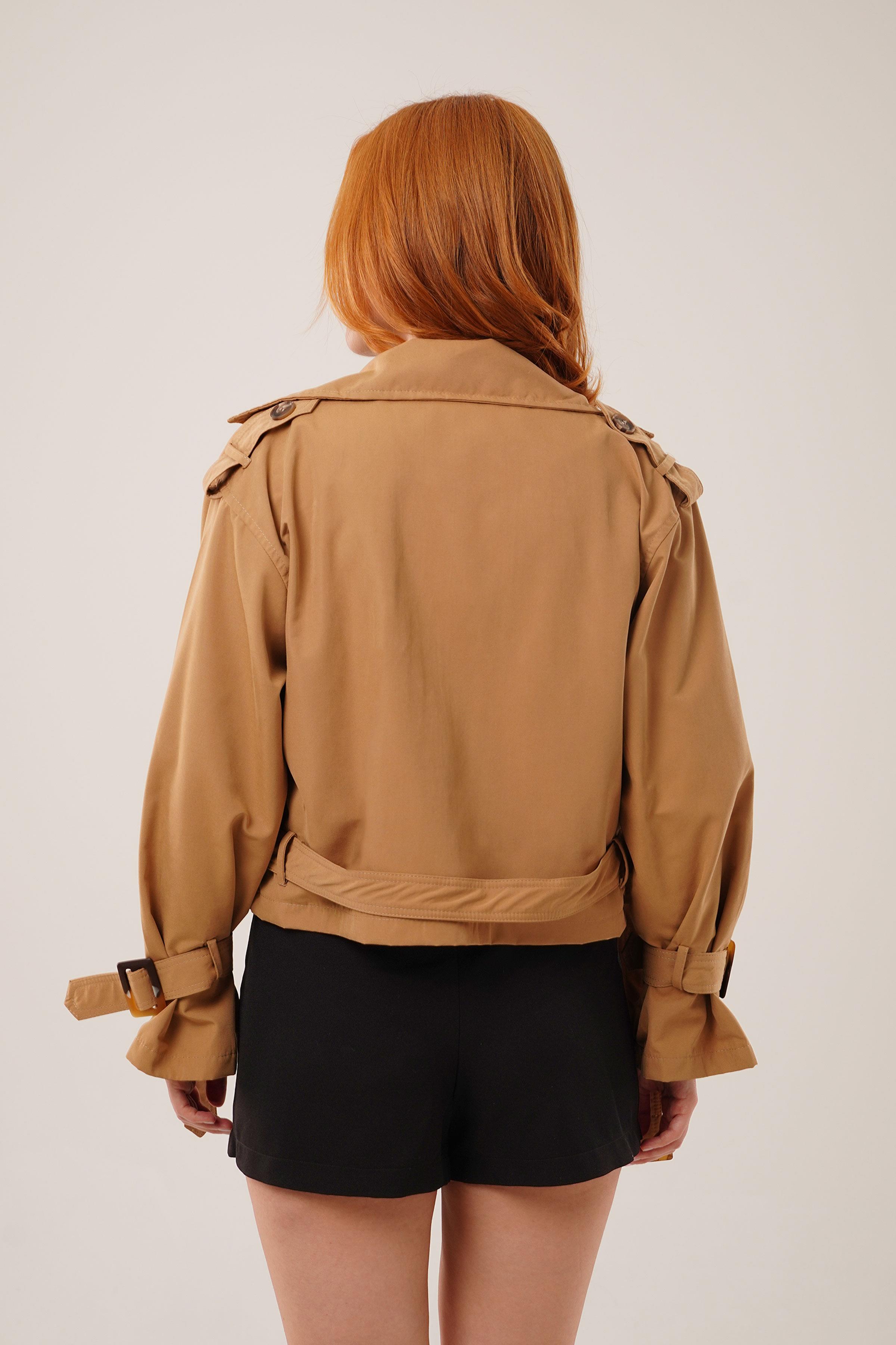 Kemerli Kruvaze Kısa Camel Toptan Trençkot