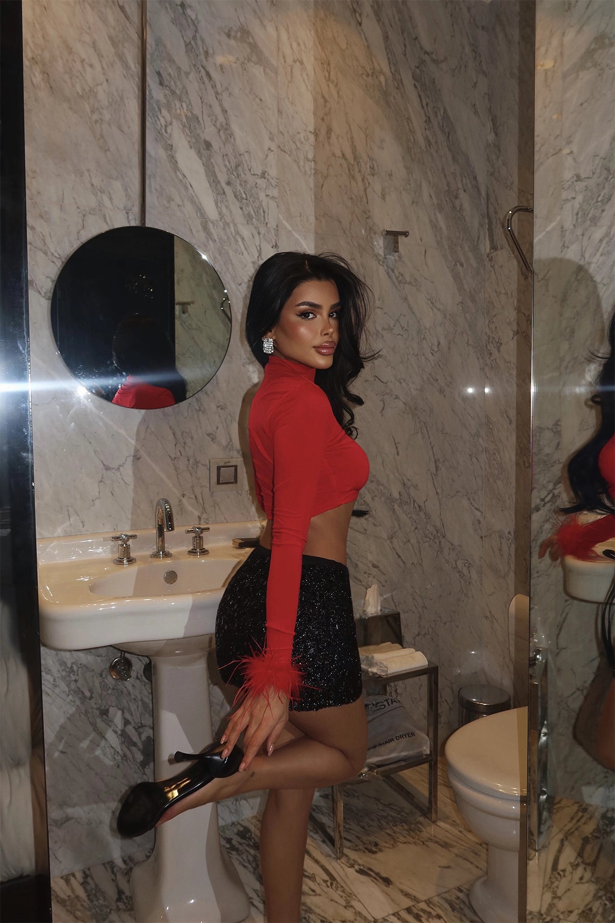 Kırmızı Genji Tüy Detay Bluz