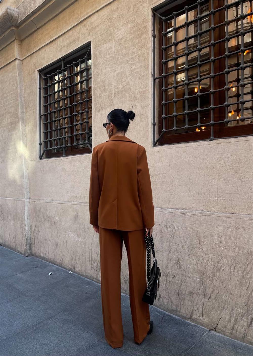 KOL 4 DÜĞME - BÜSTİYERLİ 3 CEKET PANTOLON TAKIM - Kahverengi