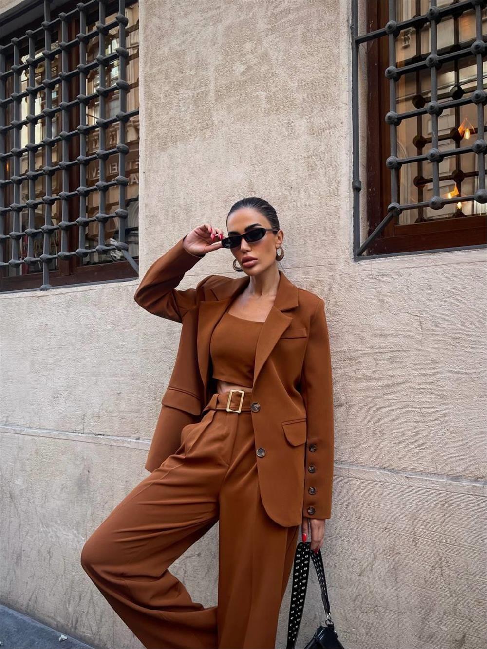 KOL 4 DÜĞME - BÜSTİYERLİ 3 CEKET PANTOLON TAKIM - Kahverengi