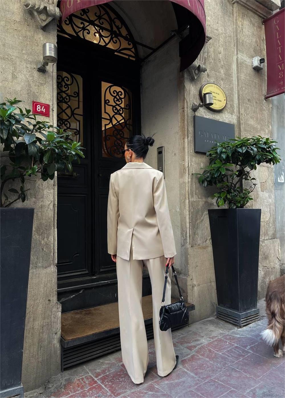 KOL 4 DÜĞME - BÜSTİYERLİ 3 CEKET PANTOLON TAKIM - Bej