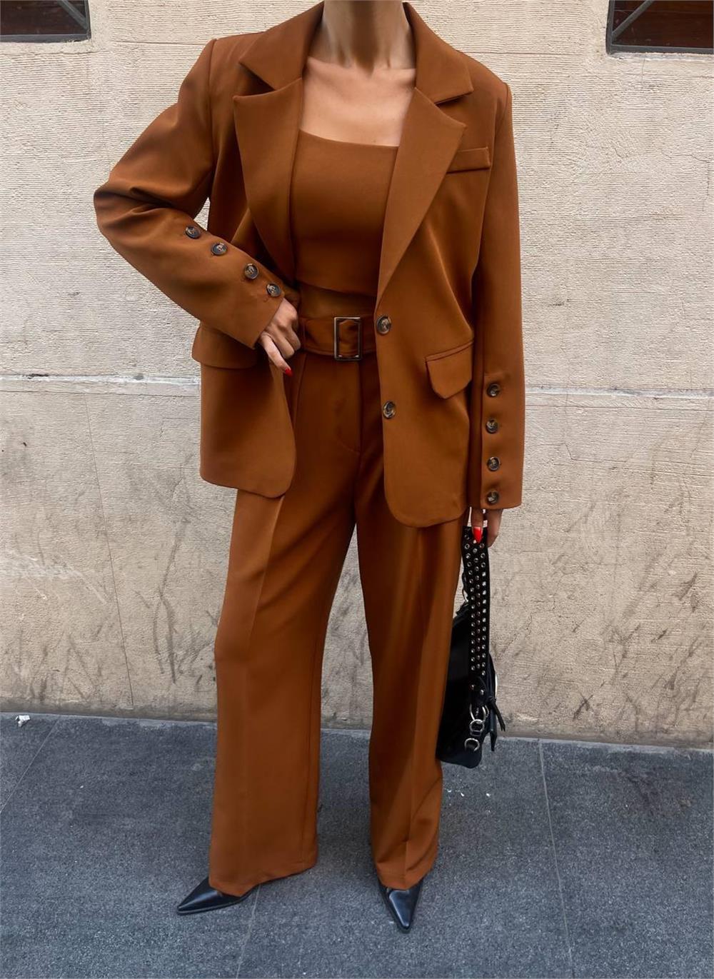 KOL 4 DÜĞME - BÜSTİYERLİ 3 CEKET PANTOLON TAKIM - Kahverengi