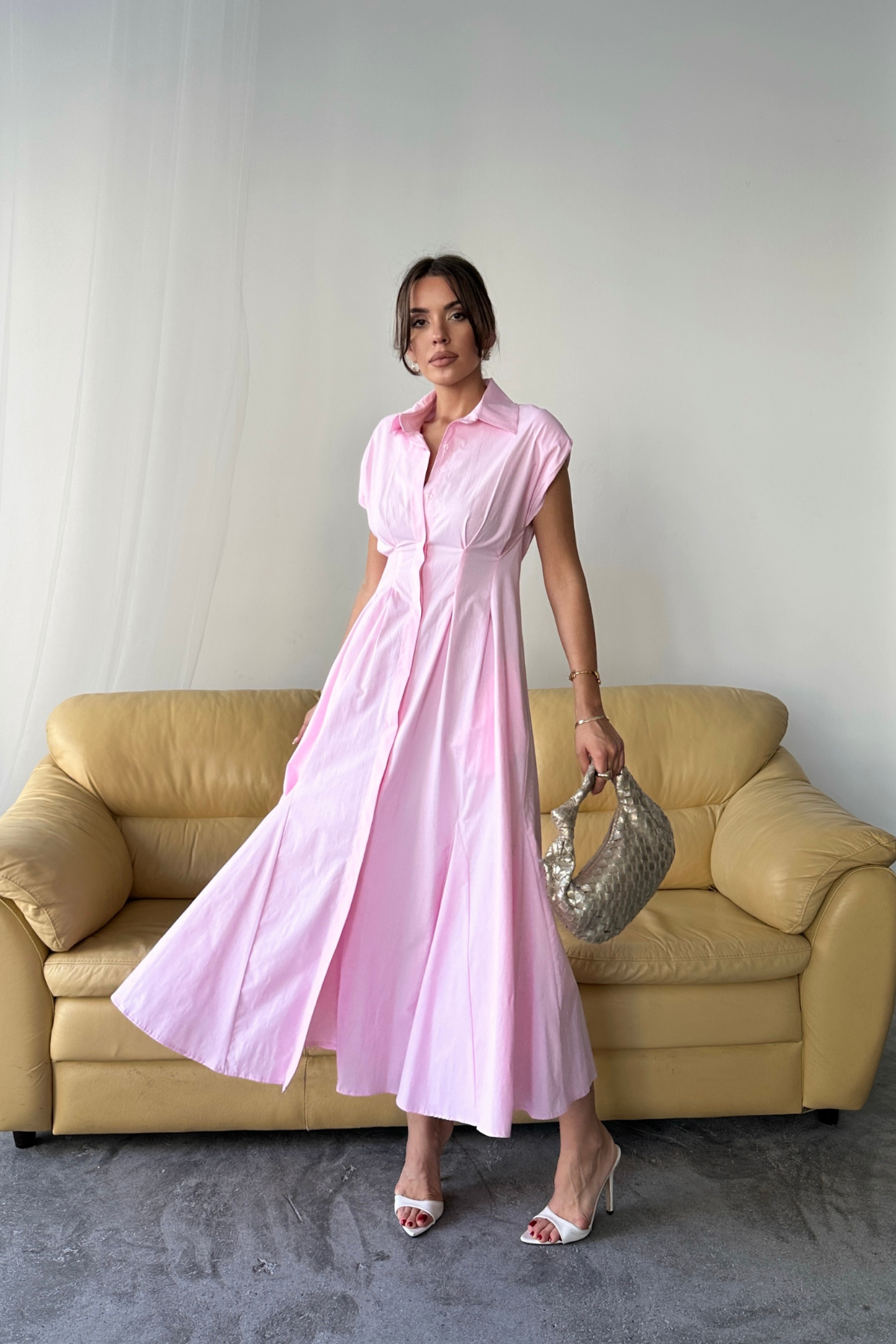 KOLSUZ VATKALI ÖNDEN DÜĞMELİ BEL PENS DETAYLI POPLİN ELBİSE - Pembe