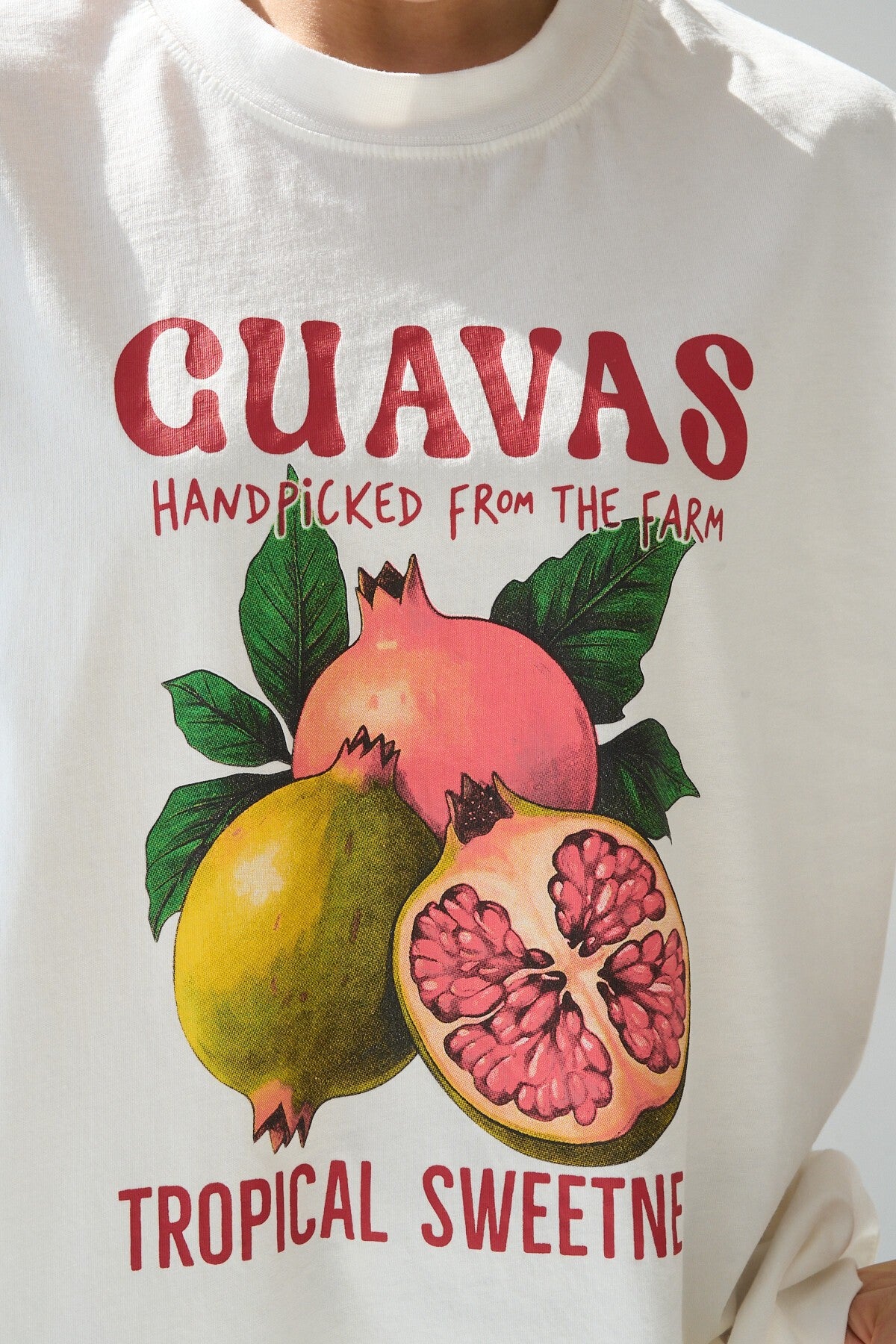 Krem Meyveli T-Shirt