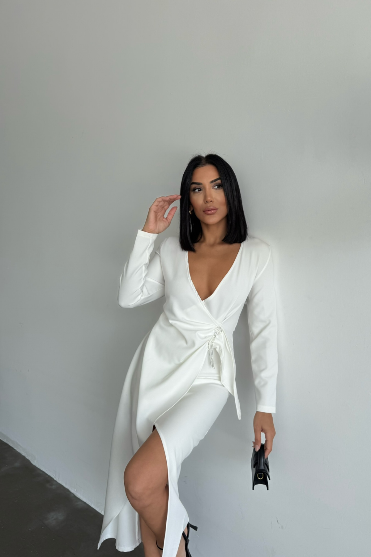 KRUVAZE BROŞ DETAYLI ELBİSE - Beyaz