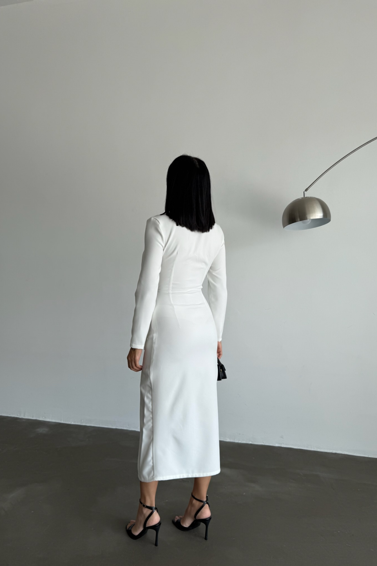 KRUVAZE BROŞ DETAYLI ELBİSE - Beyaz