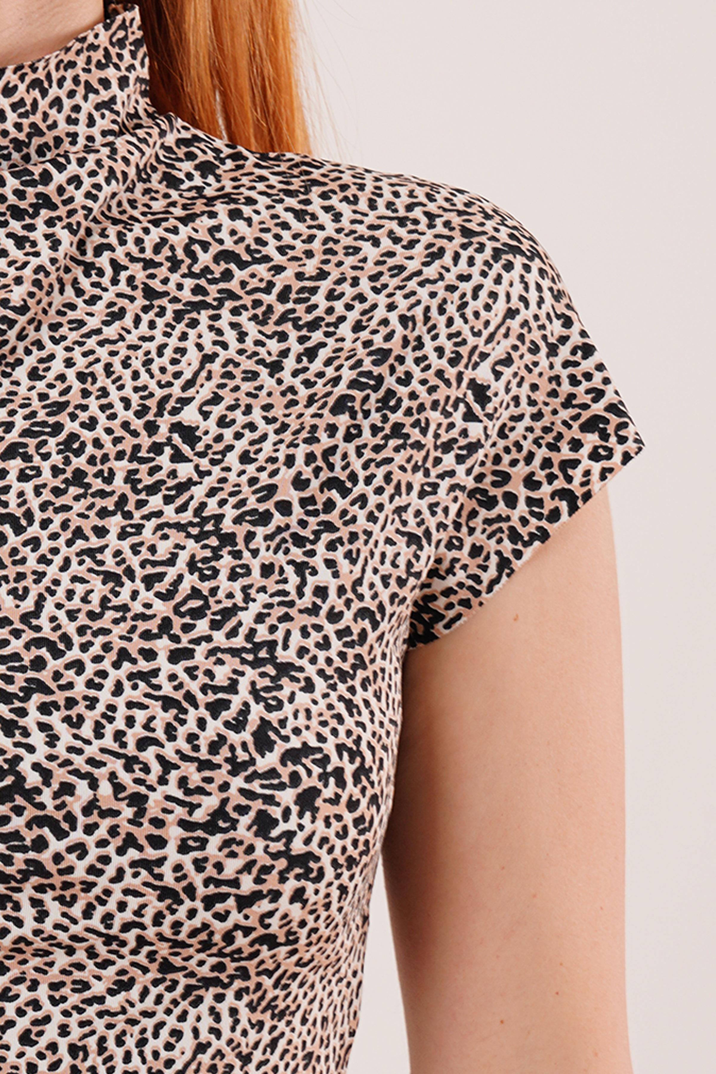 Leopar Desen Kısa Kollu Basic Toptan T-Shirt