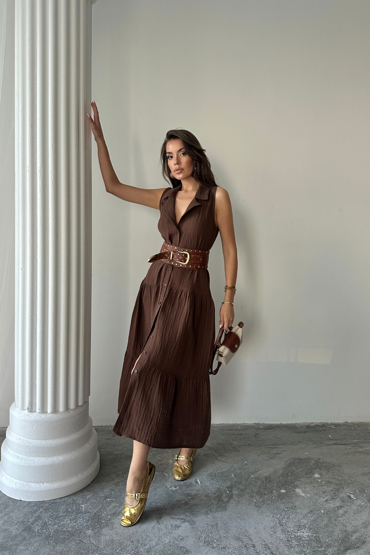 MÜSLİN ELBİSE GÖMLEK YAKA KOLSUZ ÖNDEN DÜĞMELİ - Kahverengi