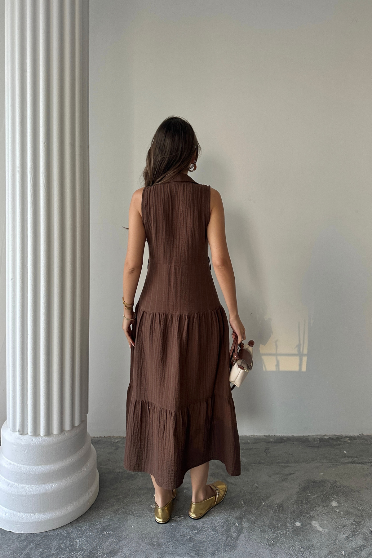 MÜSLİN ELBİSE GÖMLEK YAKA KOLSUZ ÖNDEN DÜĞMELİ - Kahverengi