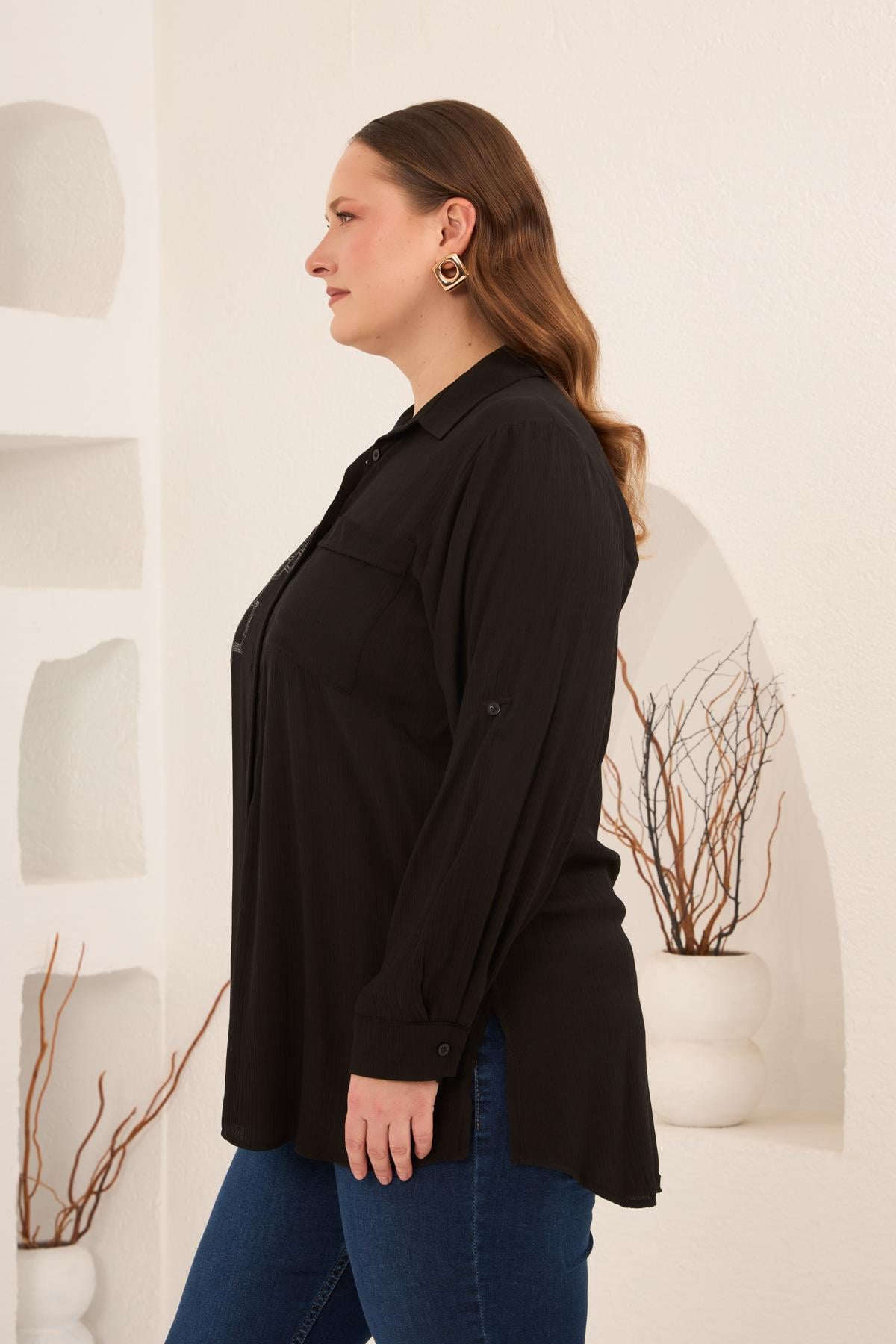 Plus Size Embroidered Side Slit Shirt Black