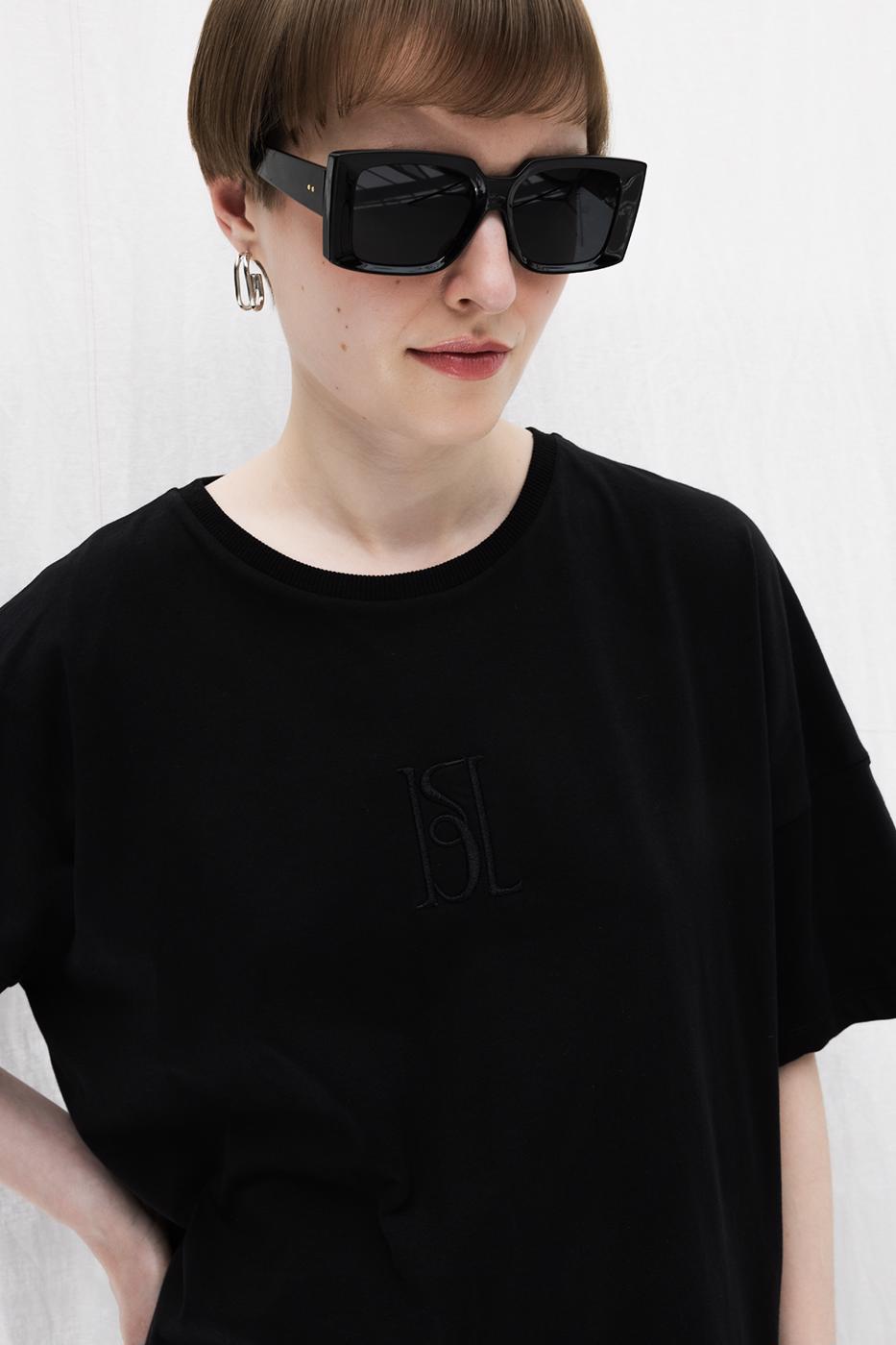 Embroidered Basic Tshirt