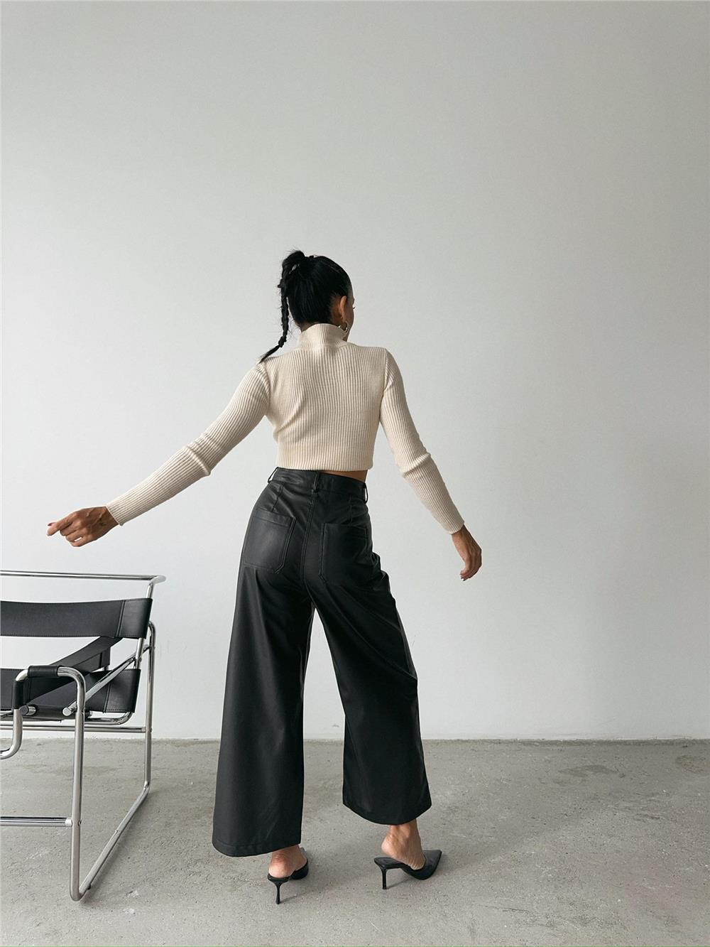 ÖN CEP DETAYLI DERİ PANTOLON - Siyah