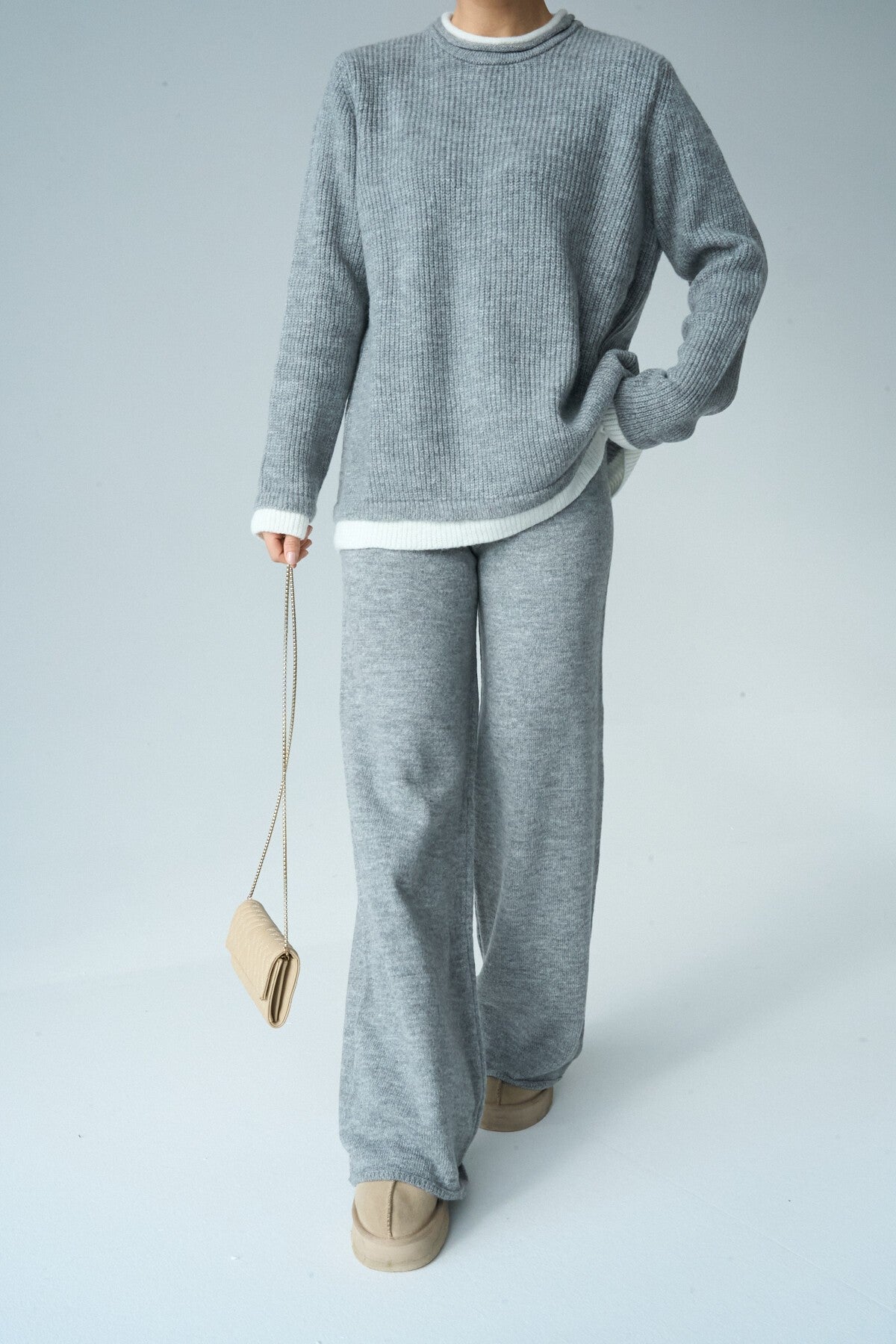 Knitted Two-Piece Set with Gray-Bone Pants