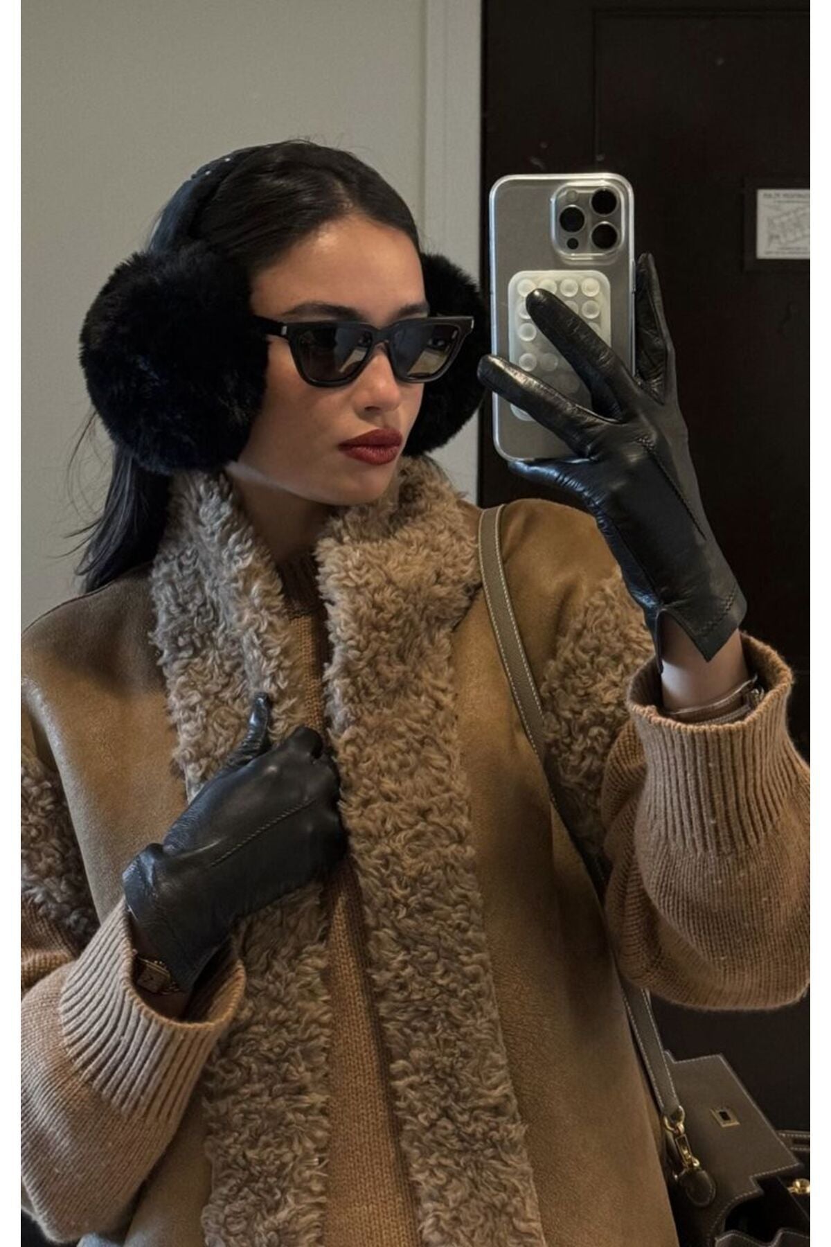 Peluş Katlanabilir Siyah Tüylü Kulaklık Soğuğa Karşı Ekstra Koruma Klk01