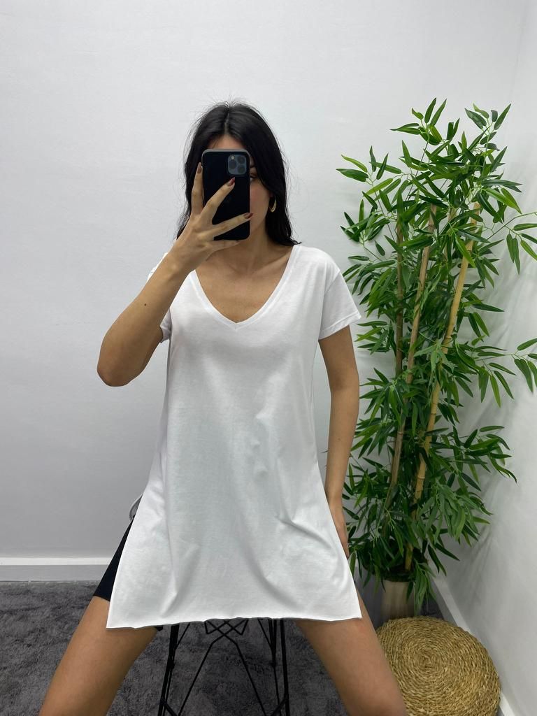 Yırtmaçlı Uzun T-Shirt