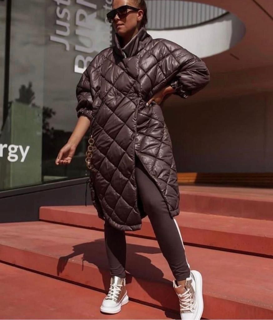 Zincir Detay Şişme Mont