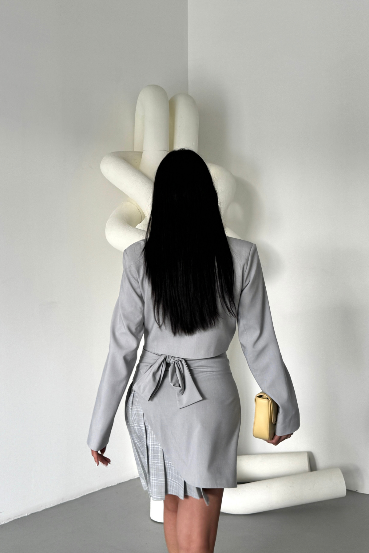 POLYVİSKON CROP CEKET - EKOSE PİLE DETAYLI ETEK TAKIM - Gri