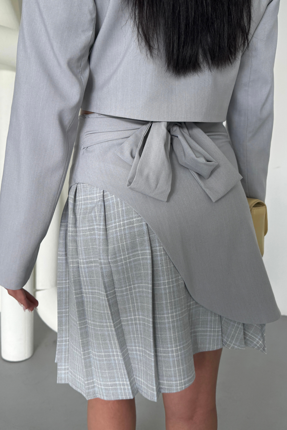 POLYVİSKON CROP CEKET - EKOSE PİLE DETAYLI ETEK TAKIM - Gri