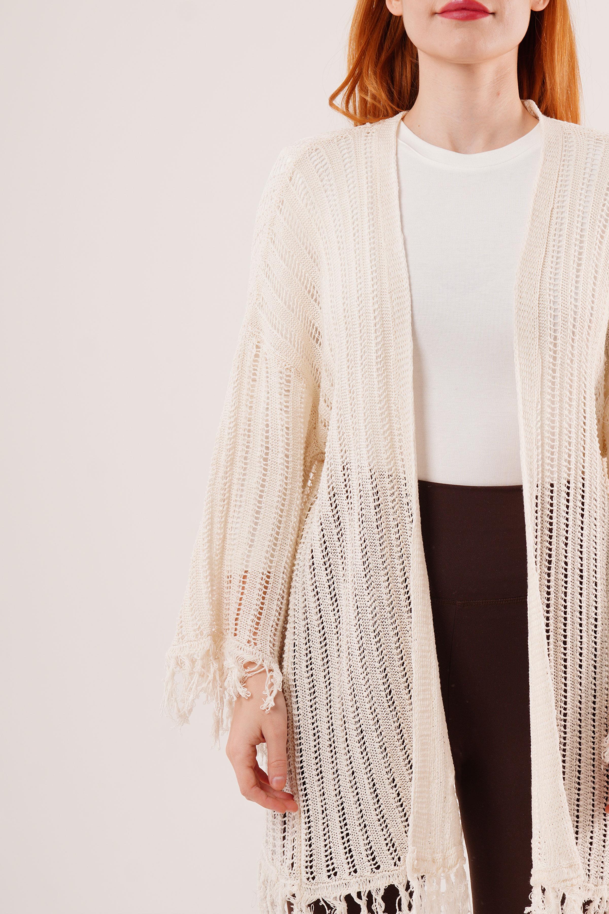 Püskül Detaylı Delikli Model Toptan Krem Hırka