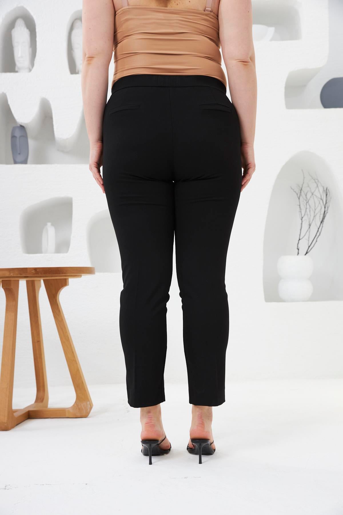 Bel Lastikli Paça Mini Yırtmaçlı Büyük Beden Siyah Kumaş Pantolon