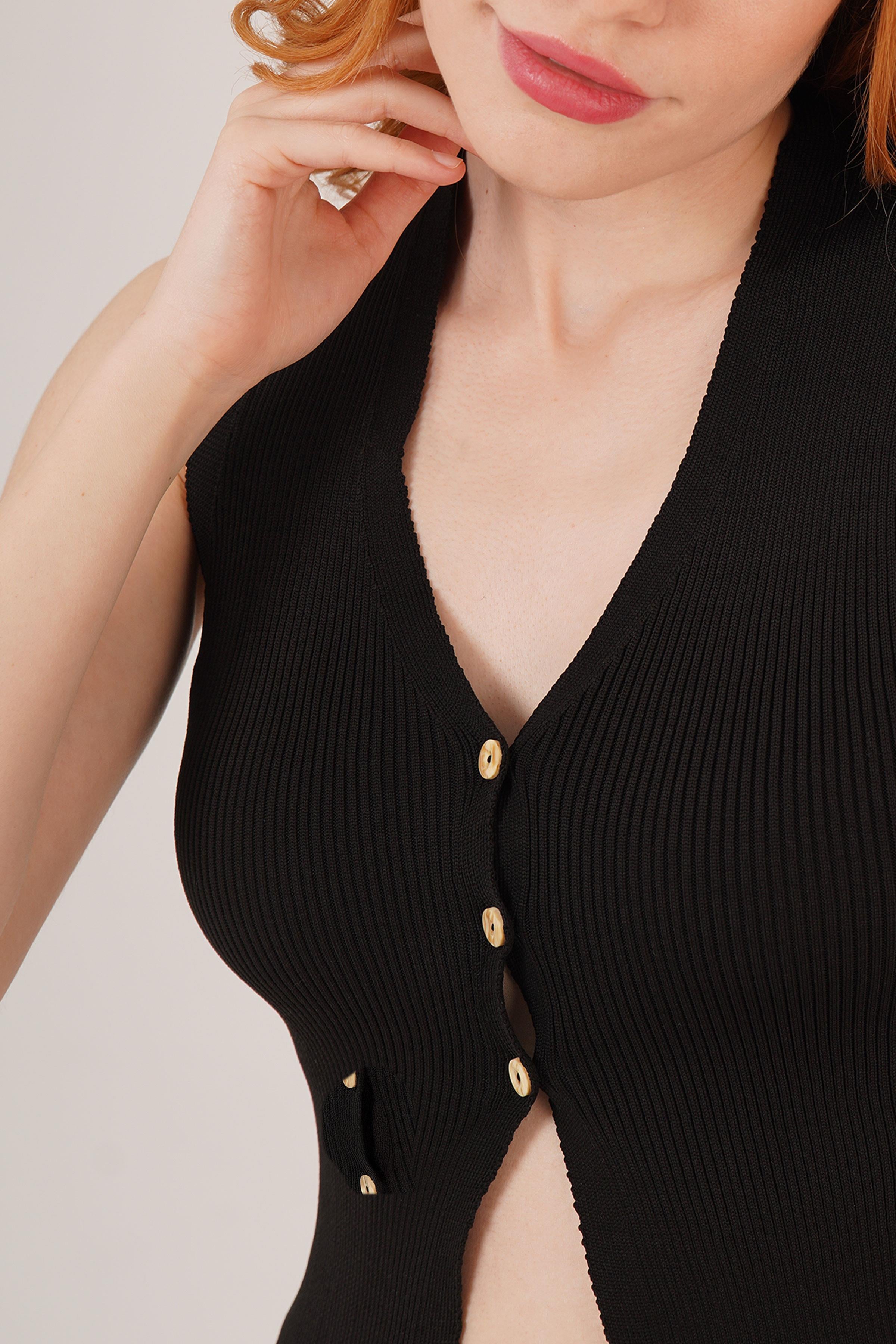 Sıfır Kol Düğme Detaylı Fitilli Siyah Toptan Bluz