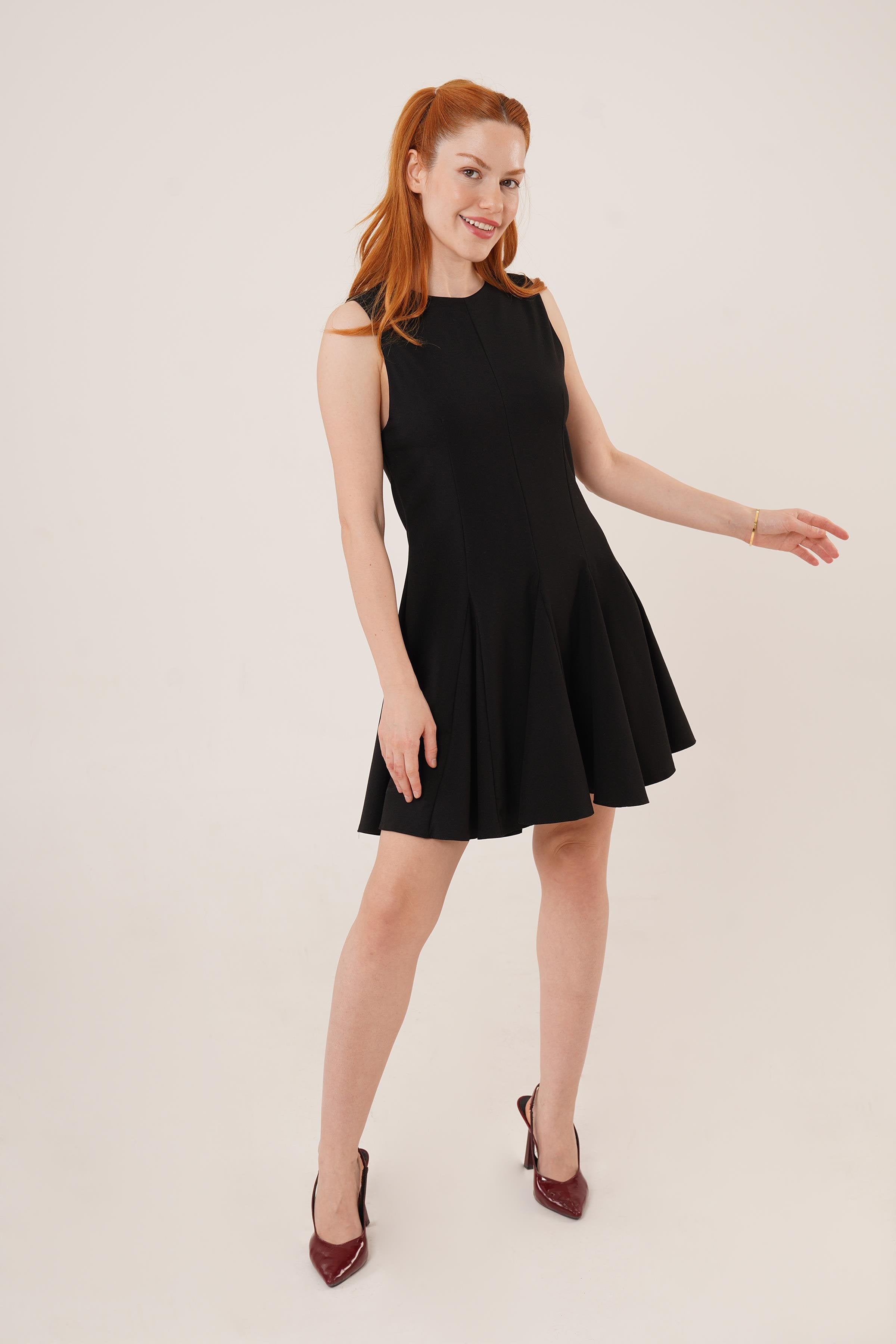 Sıfır Kol Pileli Toptan Siyah Mini Elbise Siyah S