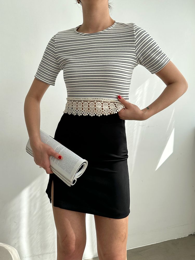 Topshow Siyah Çizgili Eteği Dantelli Çizgili Toptan Bluz