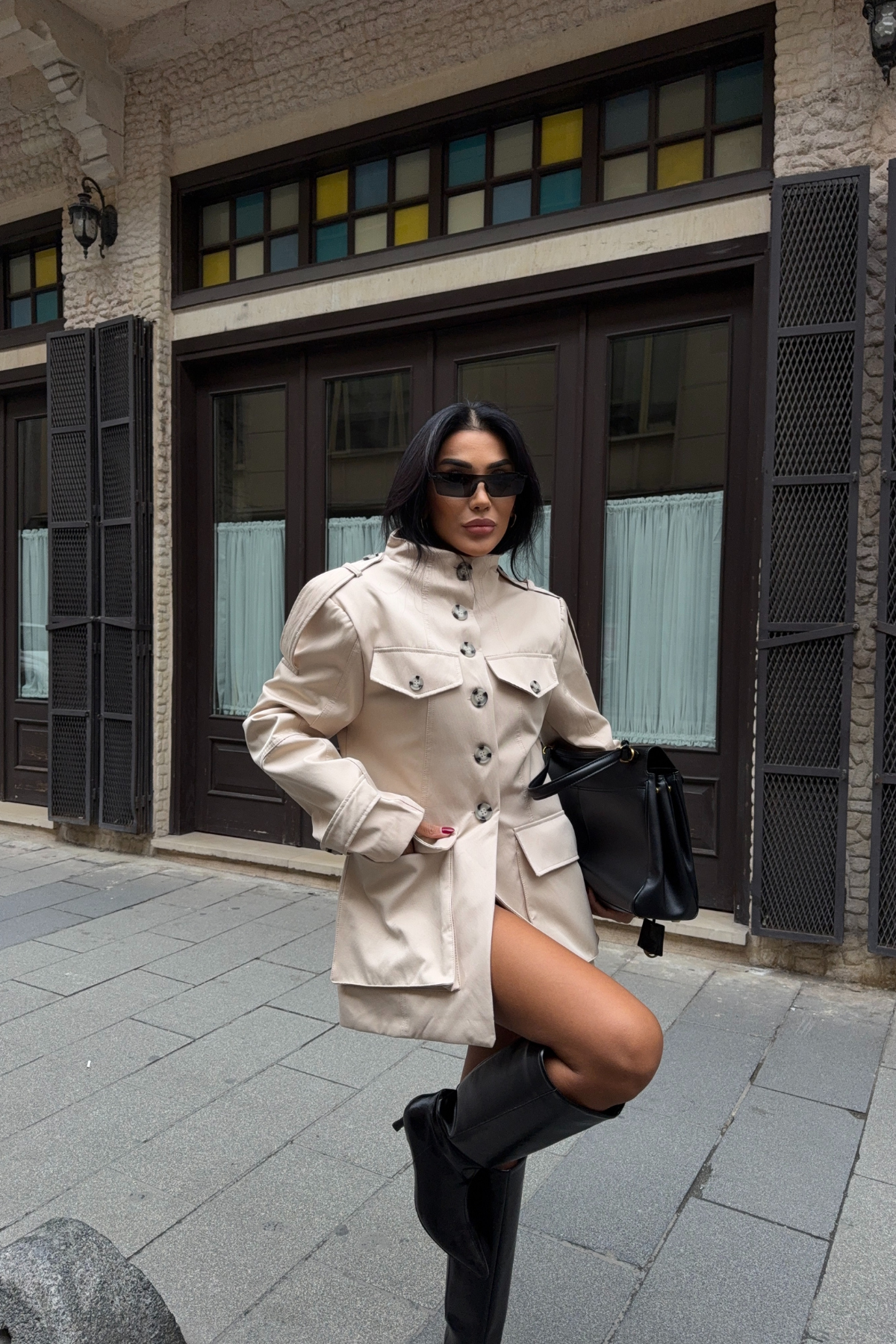 Taş Hakim Yaka Büyük Cepli Trenckot