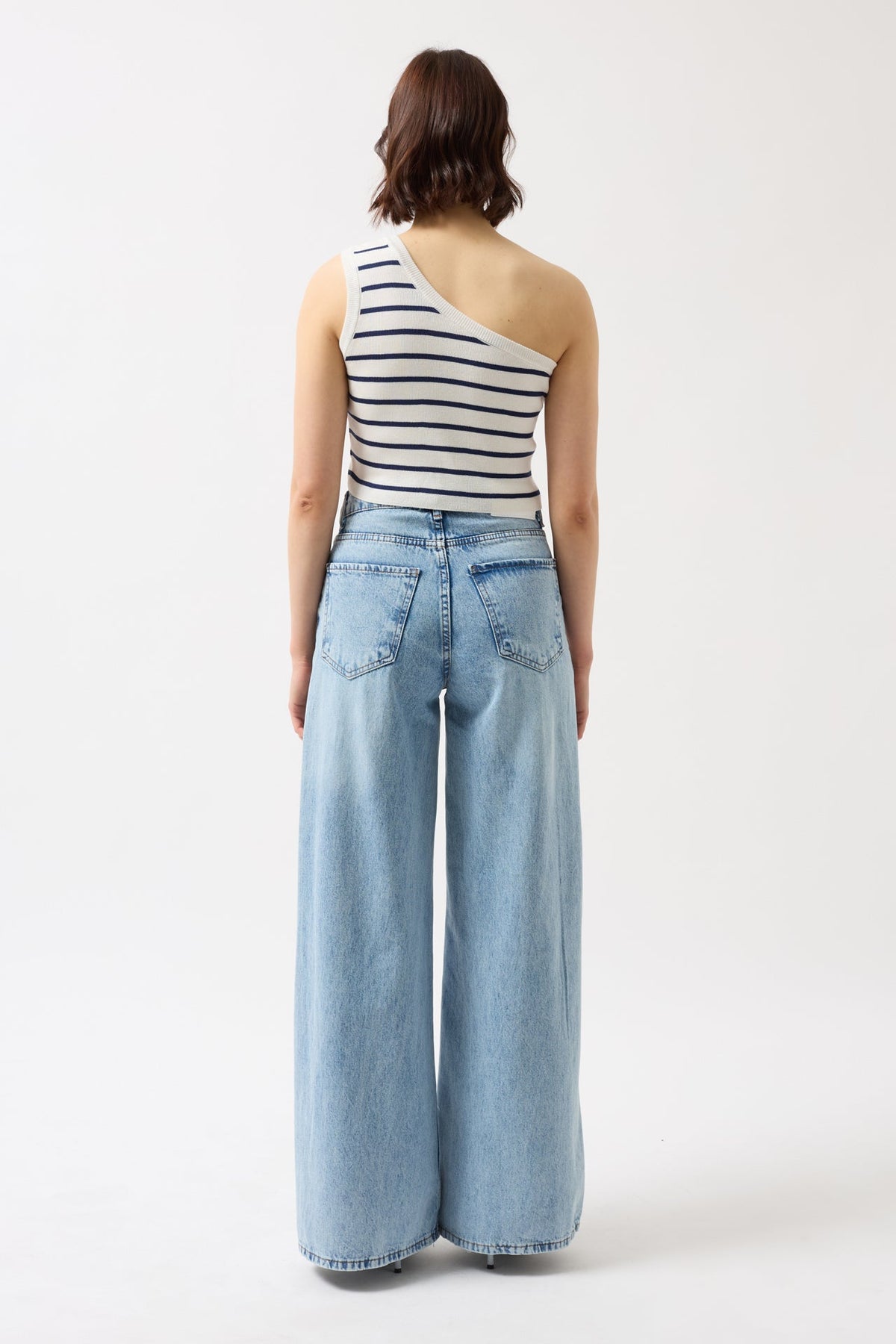 Tek Omuz Çizgili Crop - Beyaz - Lacivert