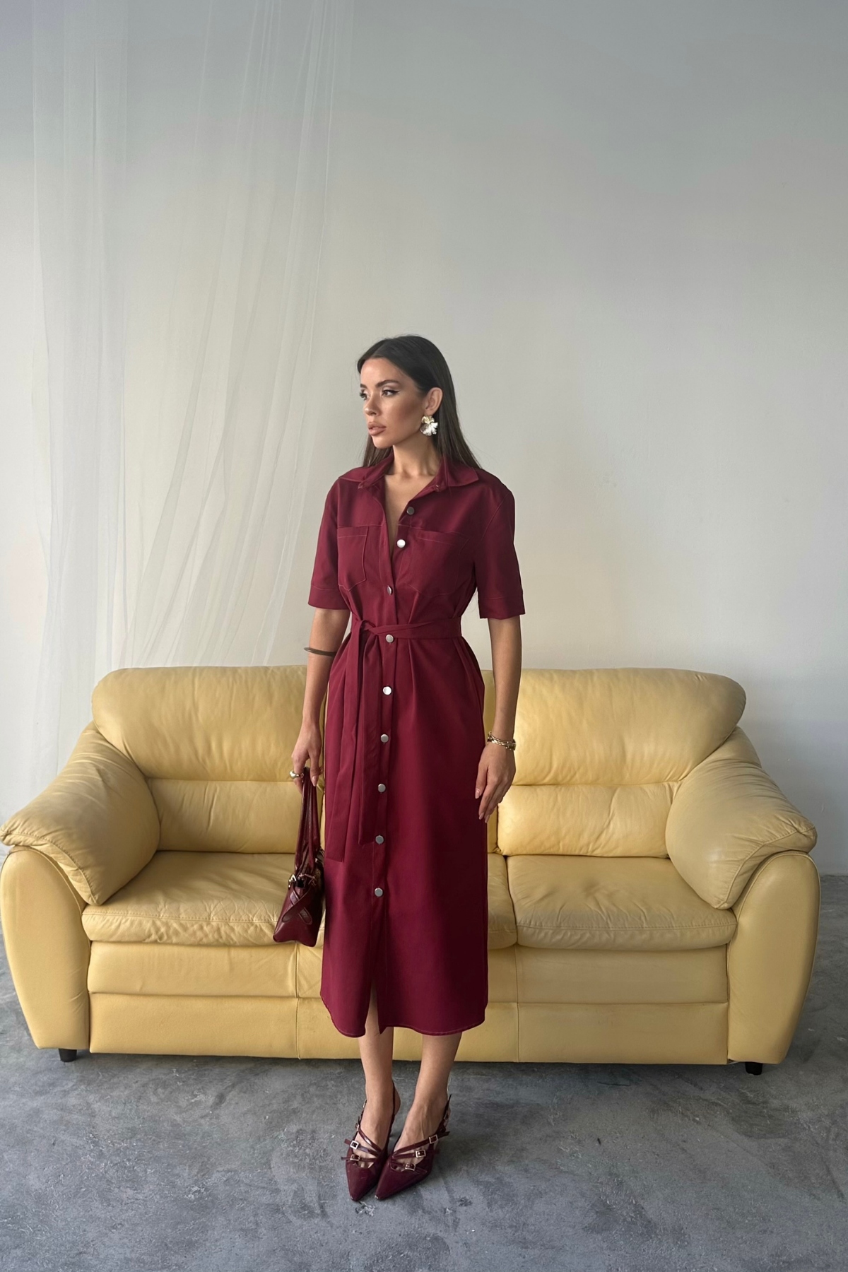 TENCEL ÖNDEN DÜĞMELİ KISA KOL ELBİSE - Bordo