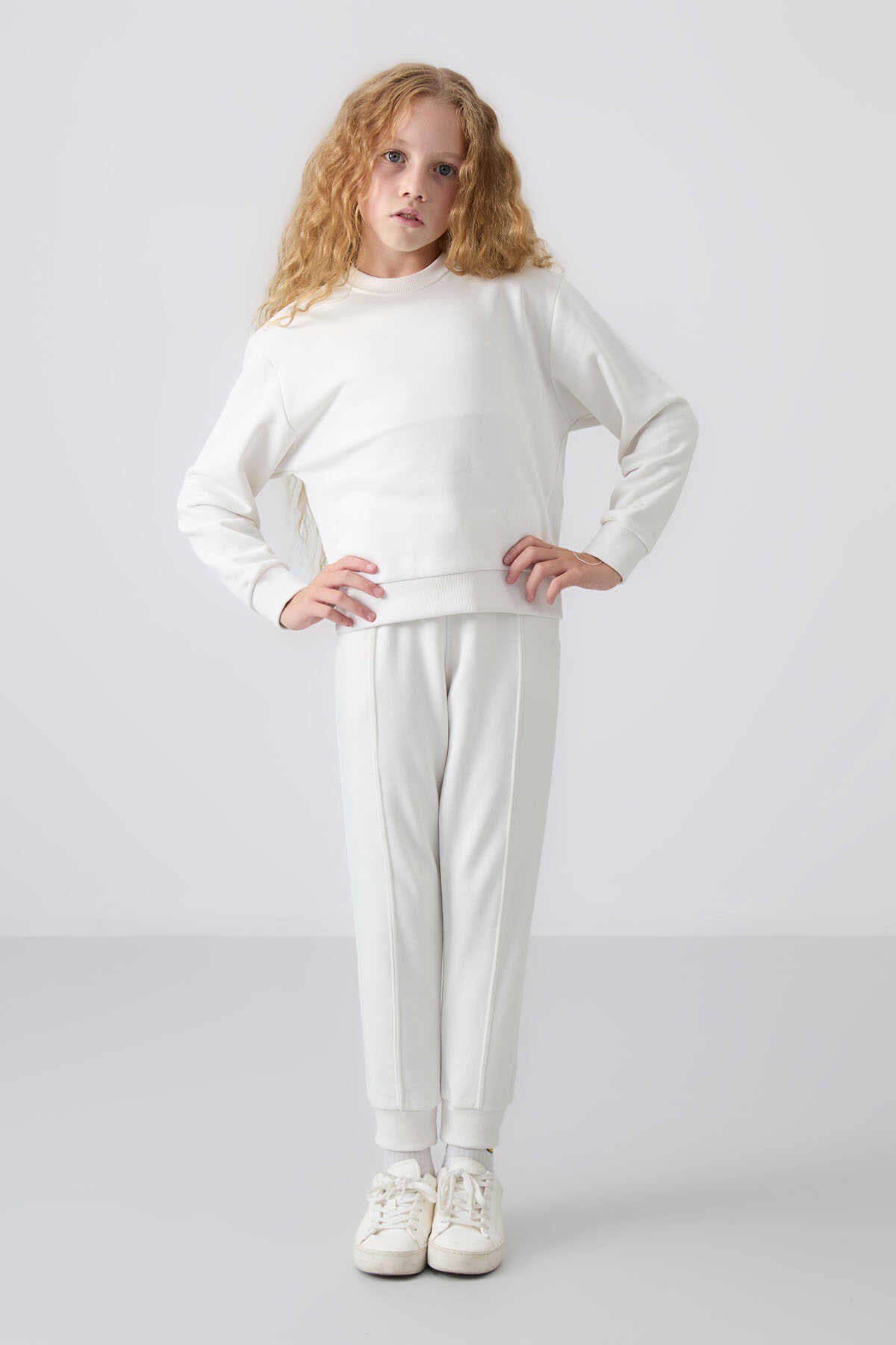 Tommylife Toptan 3-9 Yaş O Yaka Oversize Kız Çocuk Eşofman Takımı 75145 Ekru