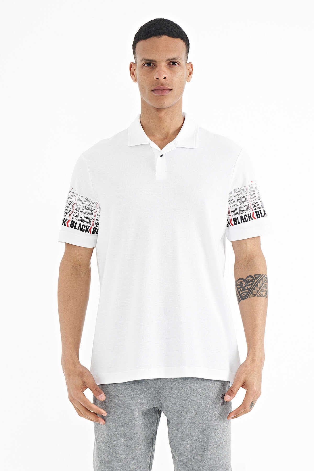 Tommylife Toptan Beyaz Kol Baskı Detaylı Polo Yaka Standart Form Erkek T-Shirt - 88240