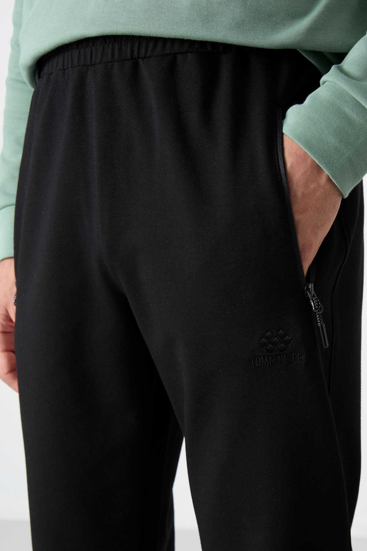 Tommylife Toptan Dar Kalıp Klasik Paça Erkek Eşofman Alt 84671 Siyah