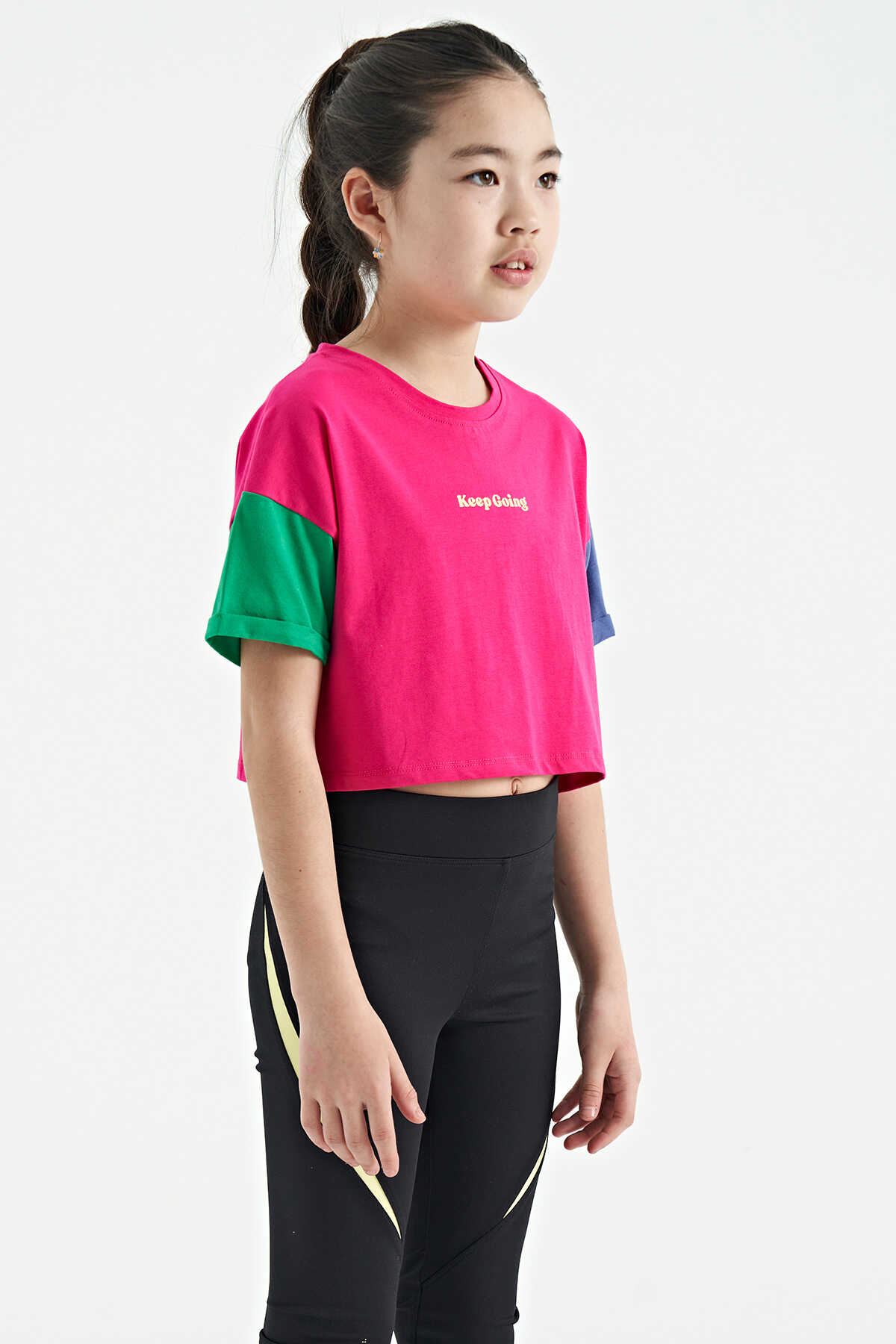 Tommylife Toptan Siyah Yazı Baskılı O Yaka Düşük Omuzlu Oversize Kız Çocuk T-Shirt - 75130