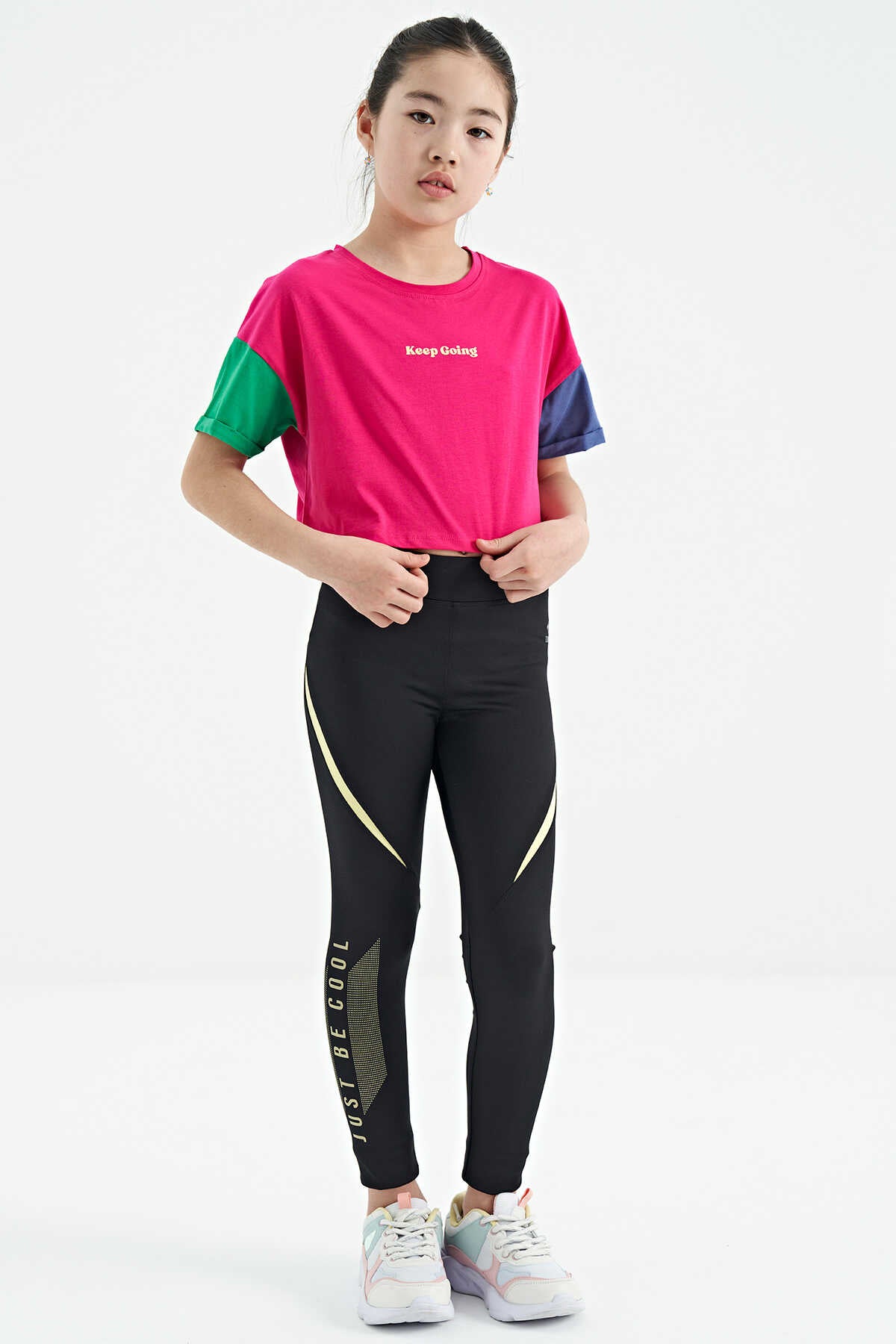 Tommylife Toptan Siyah Yazı Baskılı O Yaka Düşük Omuzlu Oversize Kız Çocuk T-Shirt - 75130
