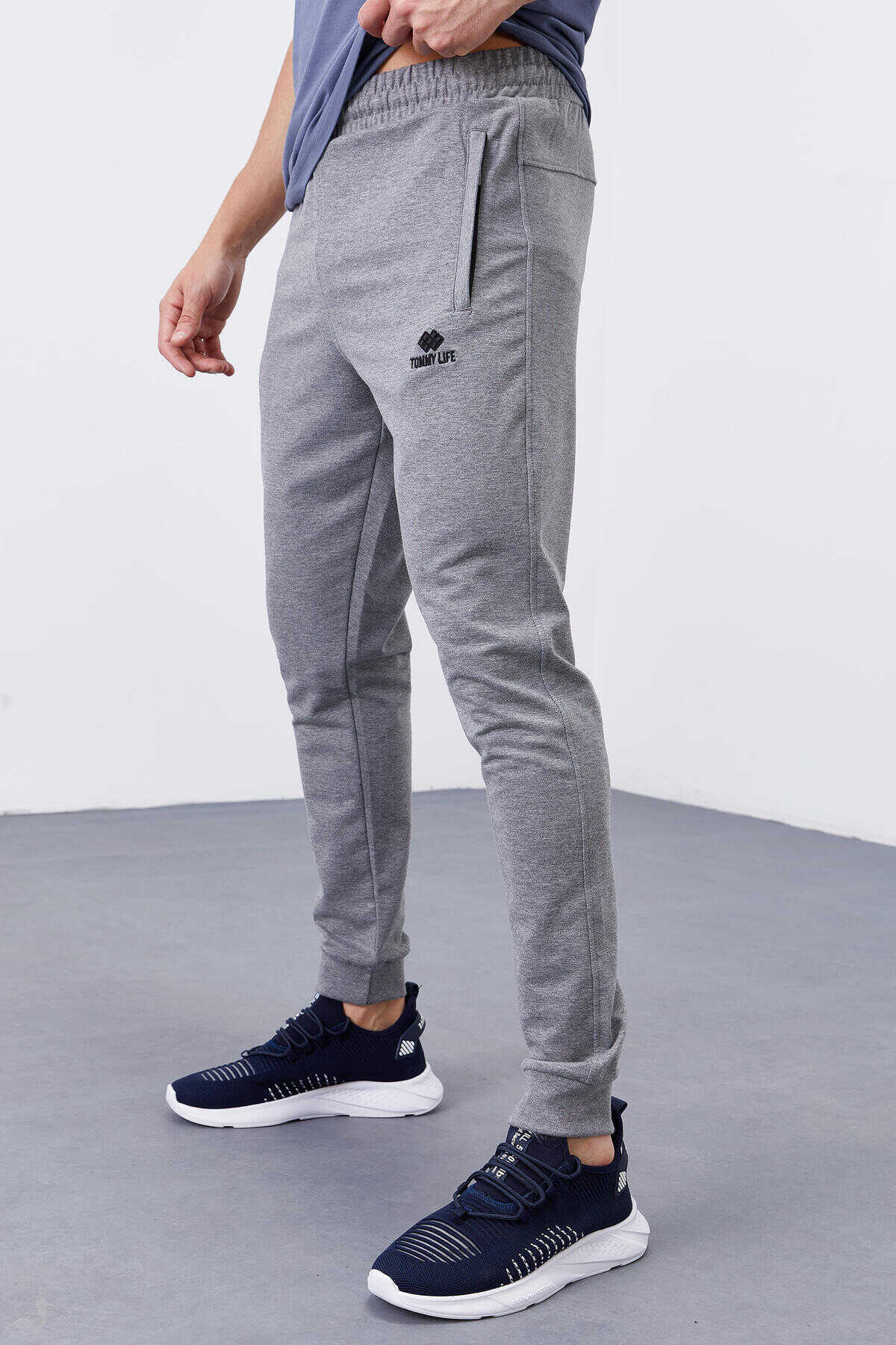 Tommylife Toptan Siyah Fermuar Cepli Dar Kalıp Jogger Erkek Eşofman Alt - 84343