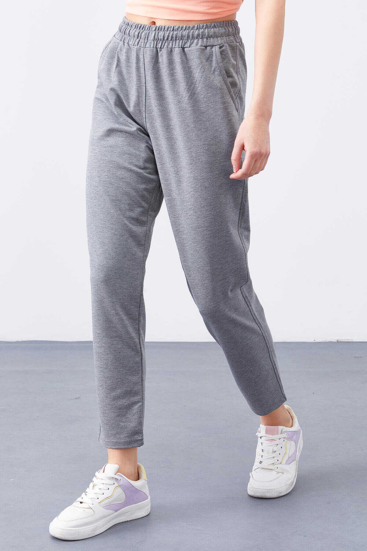 Tommylife Toptan Siyah Yüksek Bel Jogger Rahat Form Dar Paça Kadın Eşofman Alt - 94566