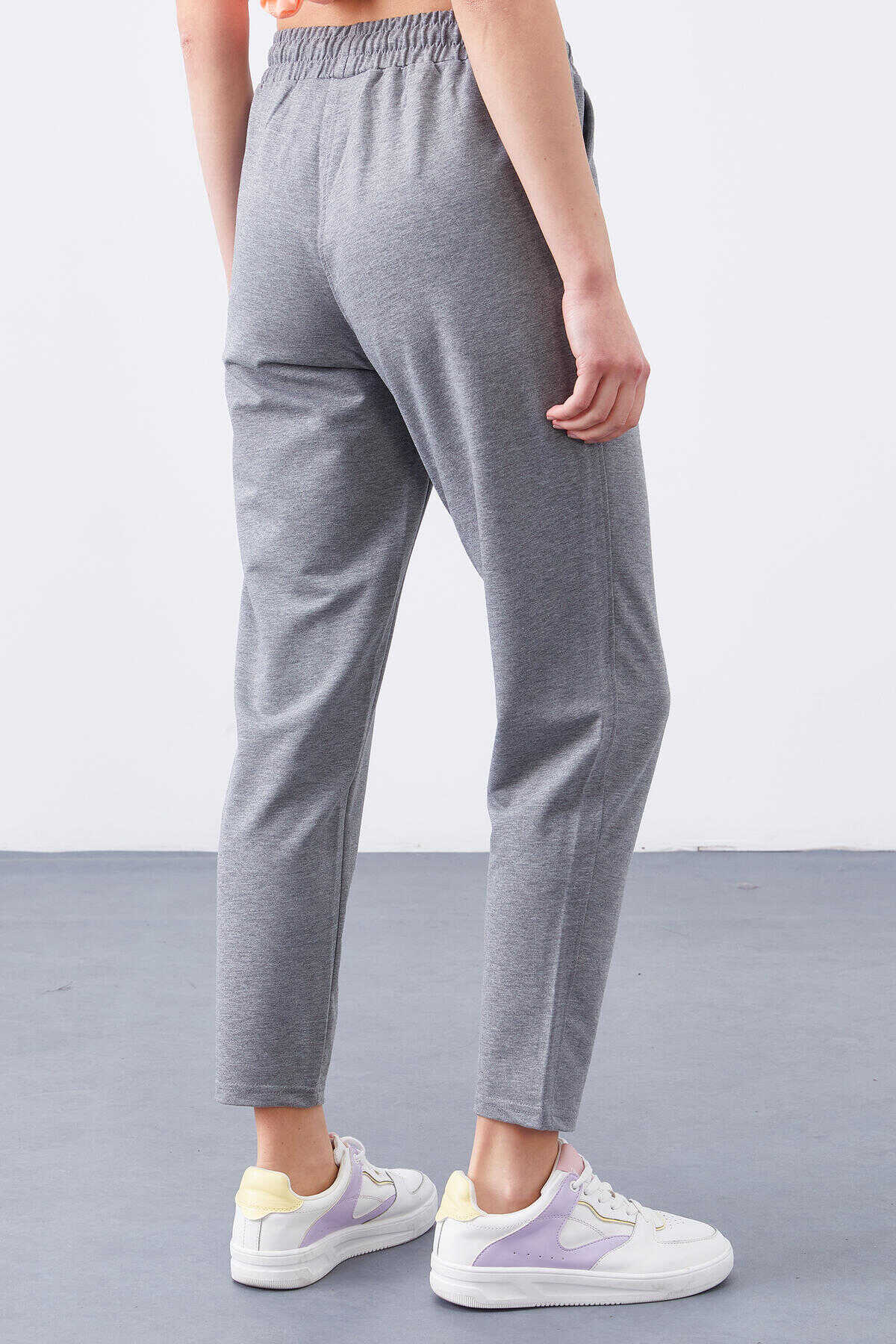 Tommylife Toptan Siyah Yüksek Bel Jogger Rahat Form Dar Paça Kadın Eşofman Alt - 94566