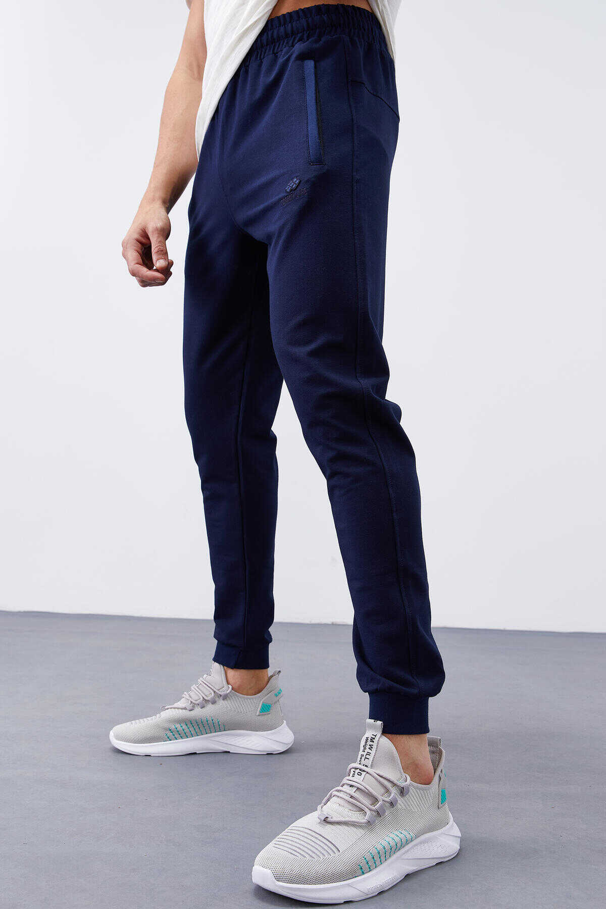 Tommylife Toptan Siyah Fermuar Cepli Dar Kalıp Jogger Erkek Eşofman Alt - 84343