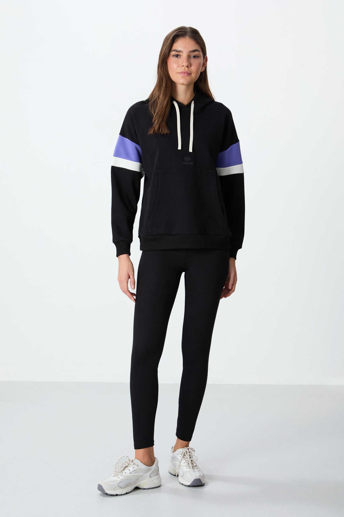 Tommylife Wholesale Hooded Oversized Women's Sweatshirt 97290 Black