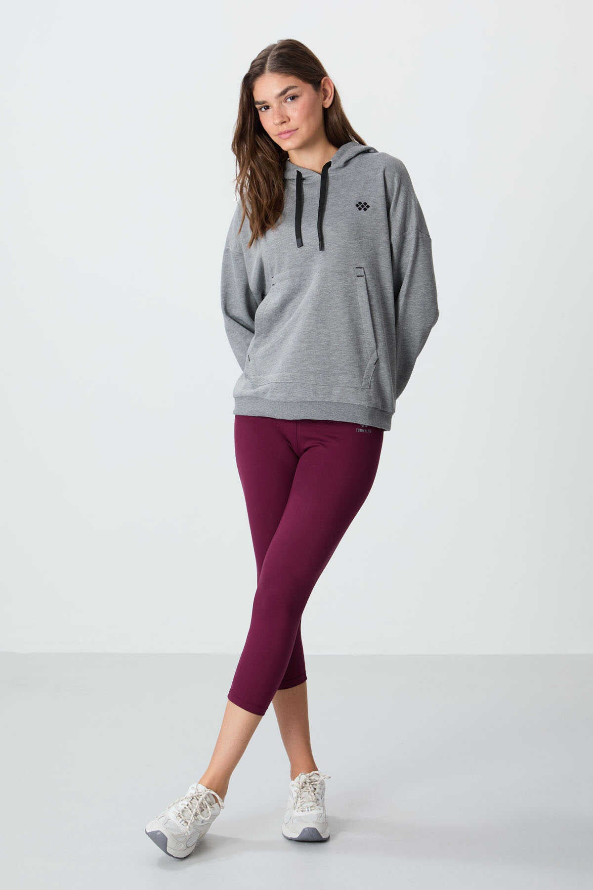 Tommylife Wholesale Hooded Oversized Women's Sweatshirt 97291 Black