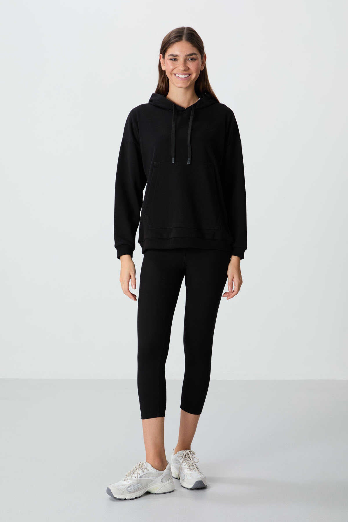 Tommylife Wholesale Hooded Oversized Women's Sweatshirt 97291 Black
