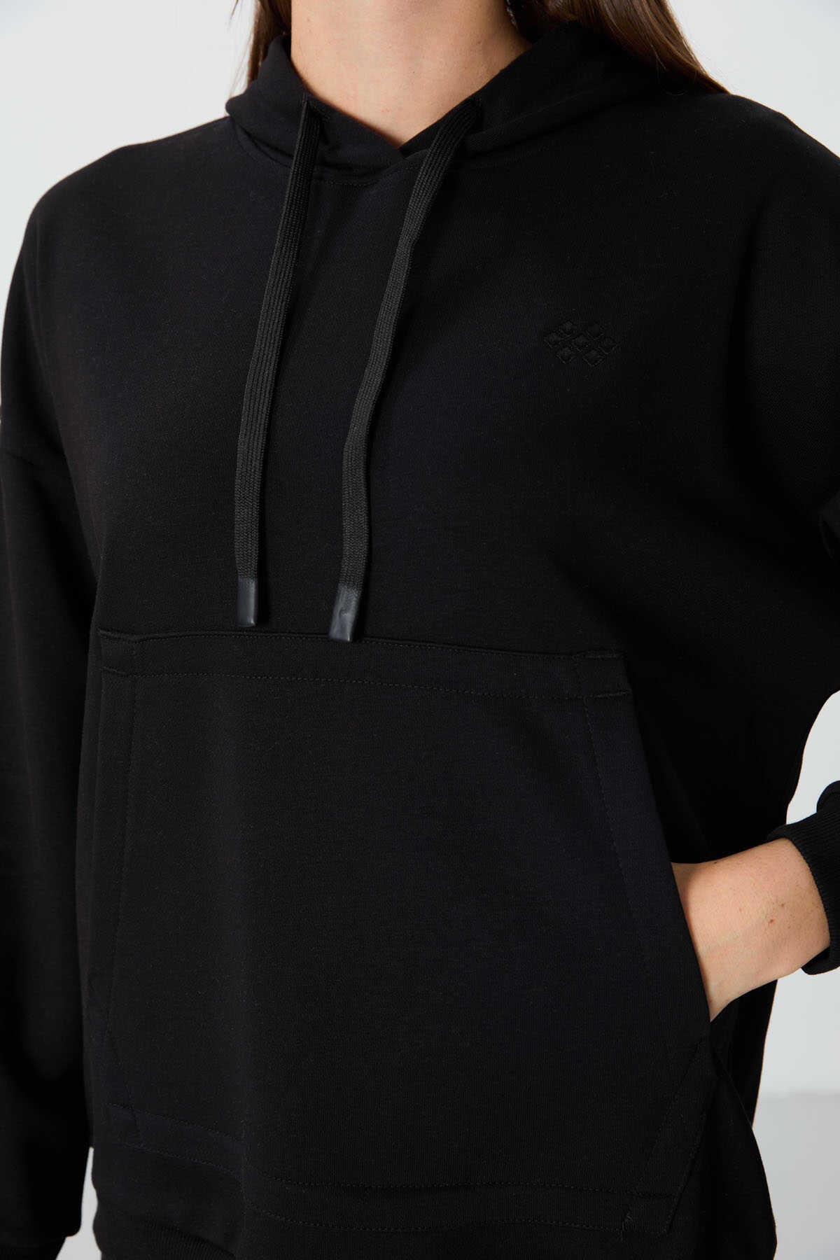 Tommylife Wholesale Hooded Oversized Women's Sweatshirt 97291 Black