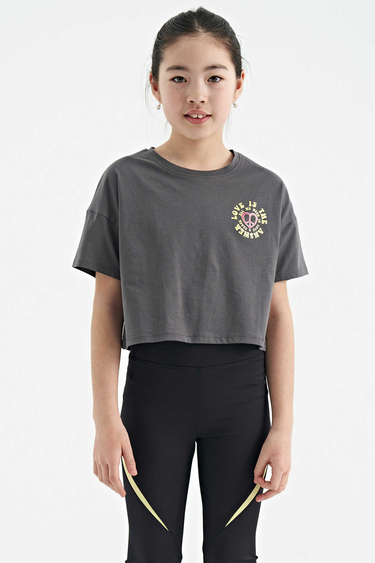 Tommylife Toptan Yeşil Ön Arka Baskılı O Yaka Düşük Omuz Oversize Kısa Kollu Kız Çocuk T-Shirt - 75126