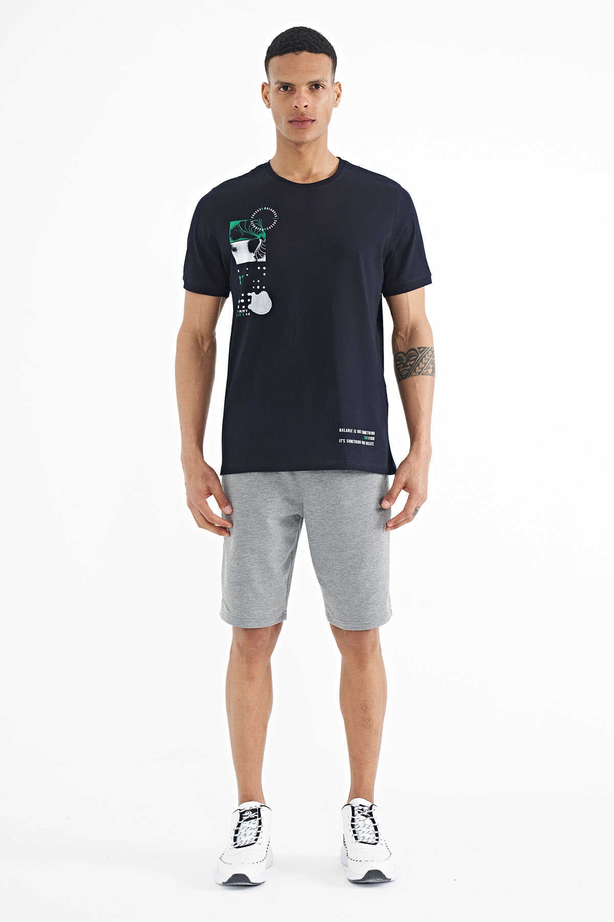 Tommylife Toptan Siyah Baskı O Yaka Detaylı Standart Form Erkek T-Shirt - 88216