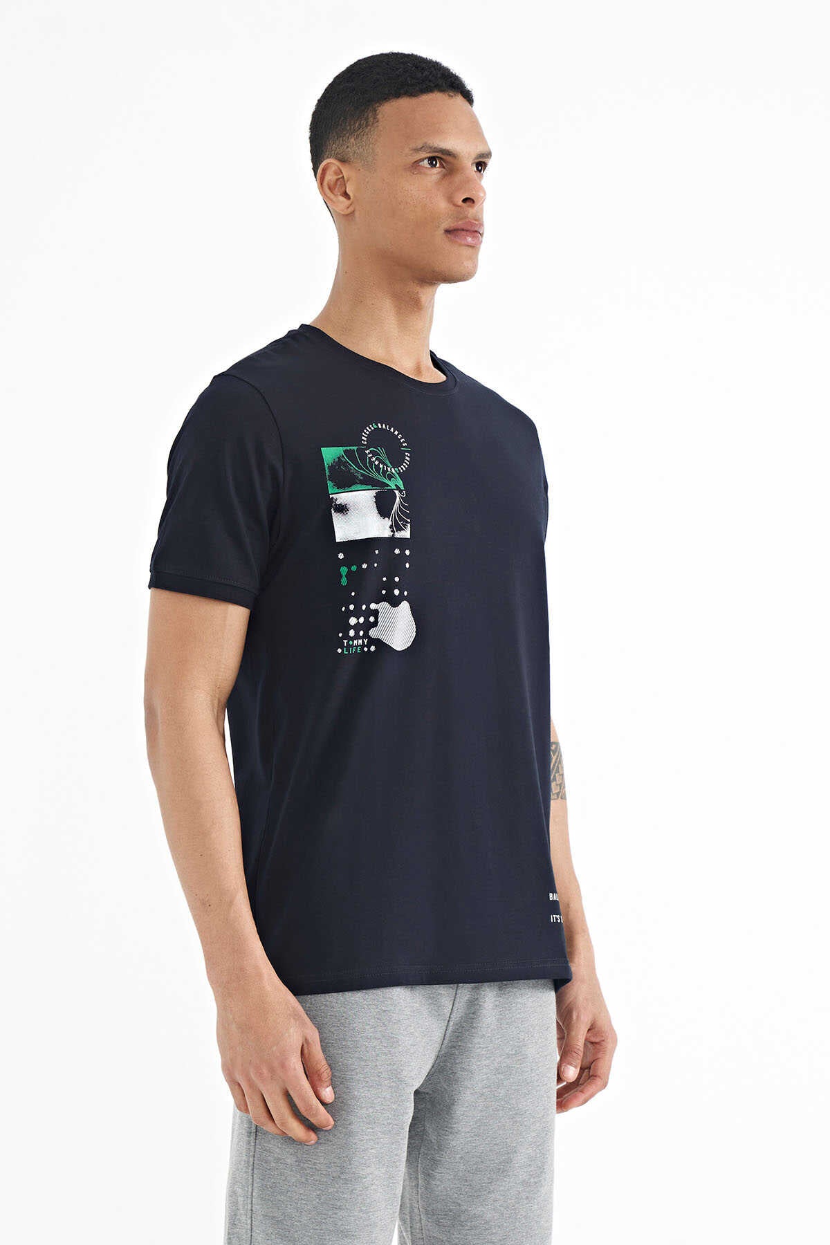 Tommylife Toptan Siyah Baskı O Yaka Detaylı Standart Form Erkek T-Shirt - 88216
