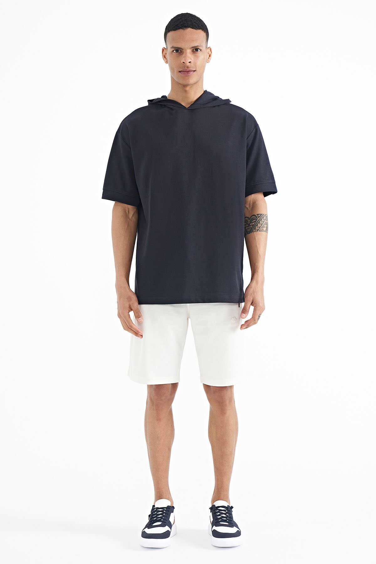 Tommylife Toptan Lacivert Kapüşonlu Kol Etiket Detaylı Oversize Erkek T-Shirt - 88179