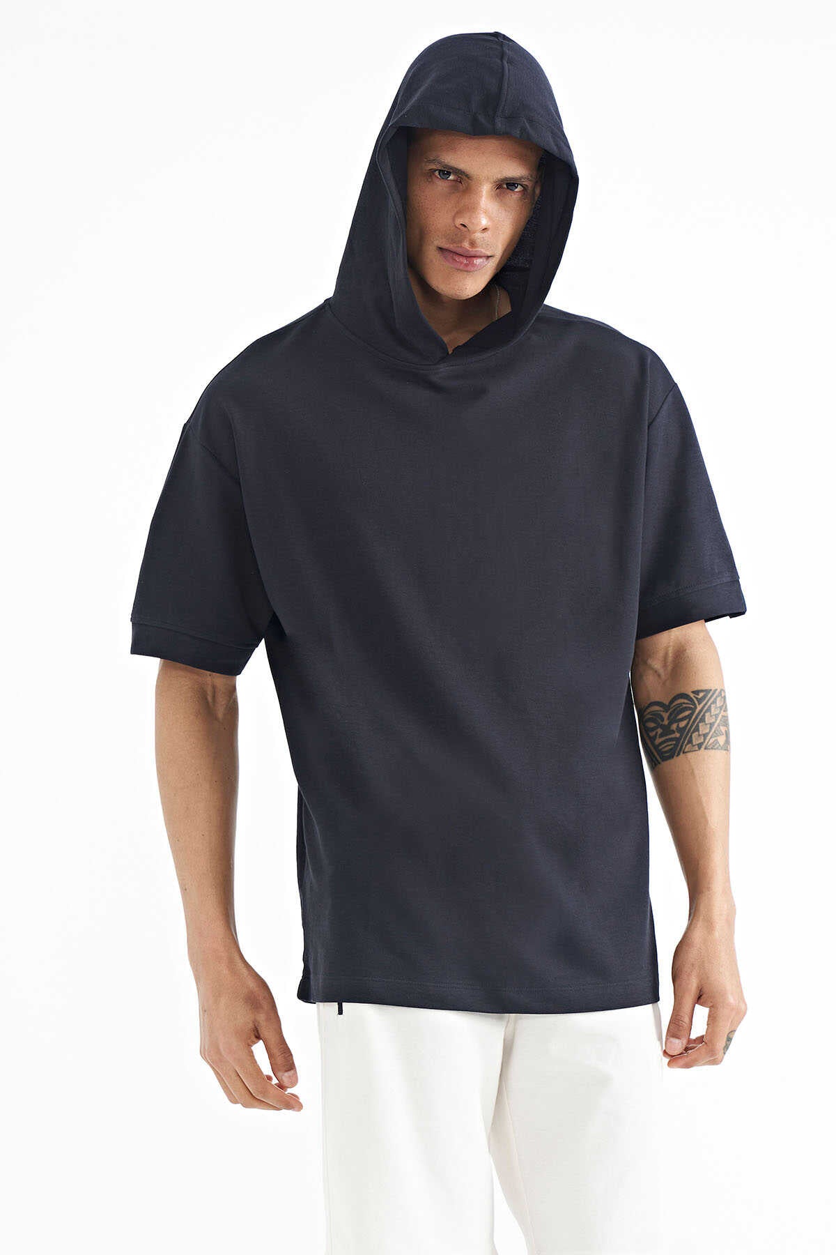 Tommylife Toptan Lacivert Kapüşonlu Kol Etiket Detaylı Oversize Erkek T-Shirt - 88179