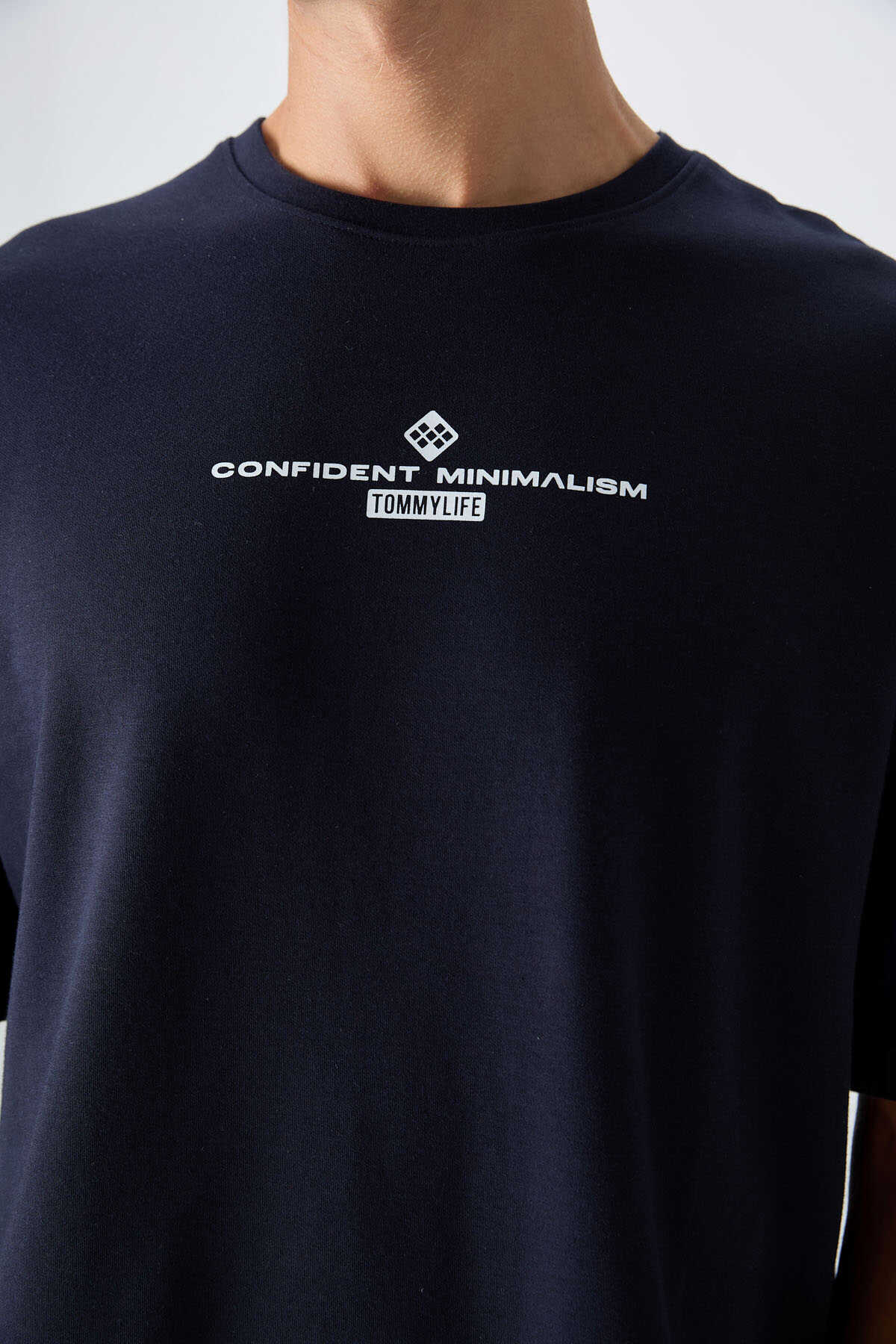 Tommylife Wholesale Crew Neck Oversize Printed Men's T-Shirt 88321 Navy Blue